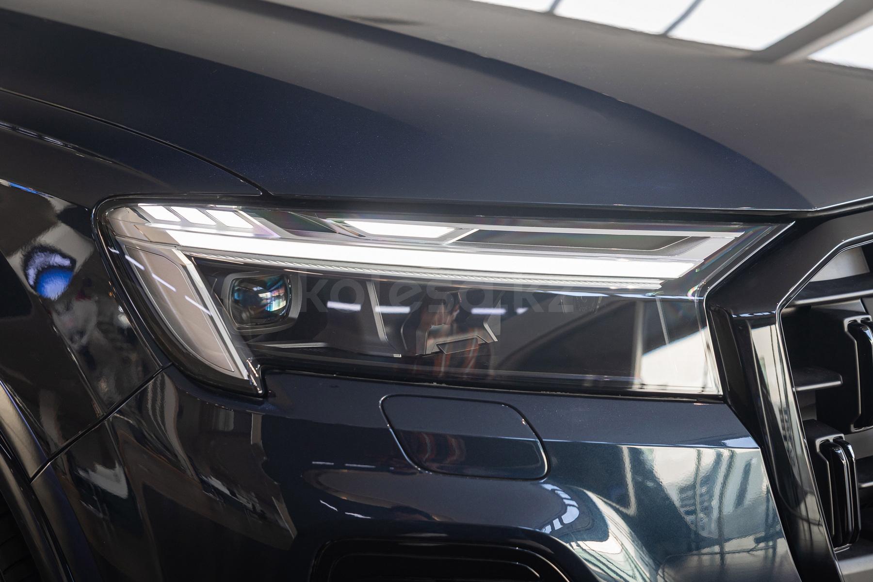 Audi Q7 SUV 2019 - н.в. года от 44 990 000 тенге