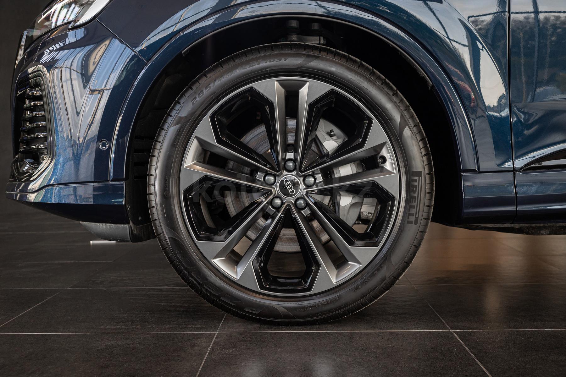 Audi Q7 SUV 2019 - н.в. года от 44 990 000 тенге