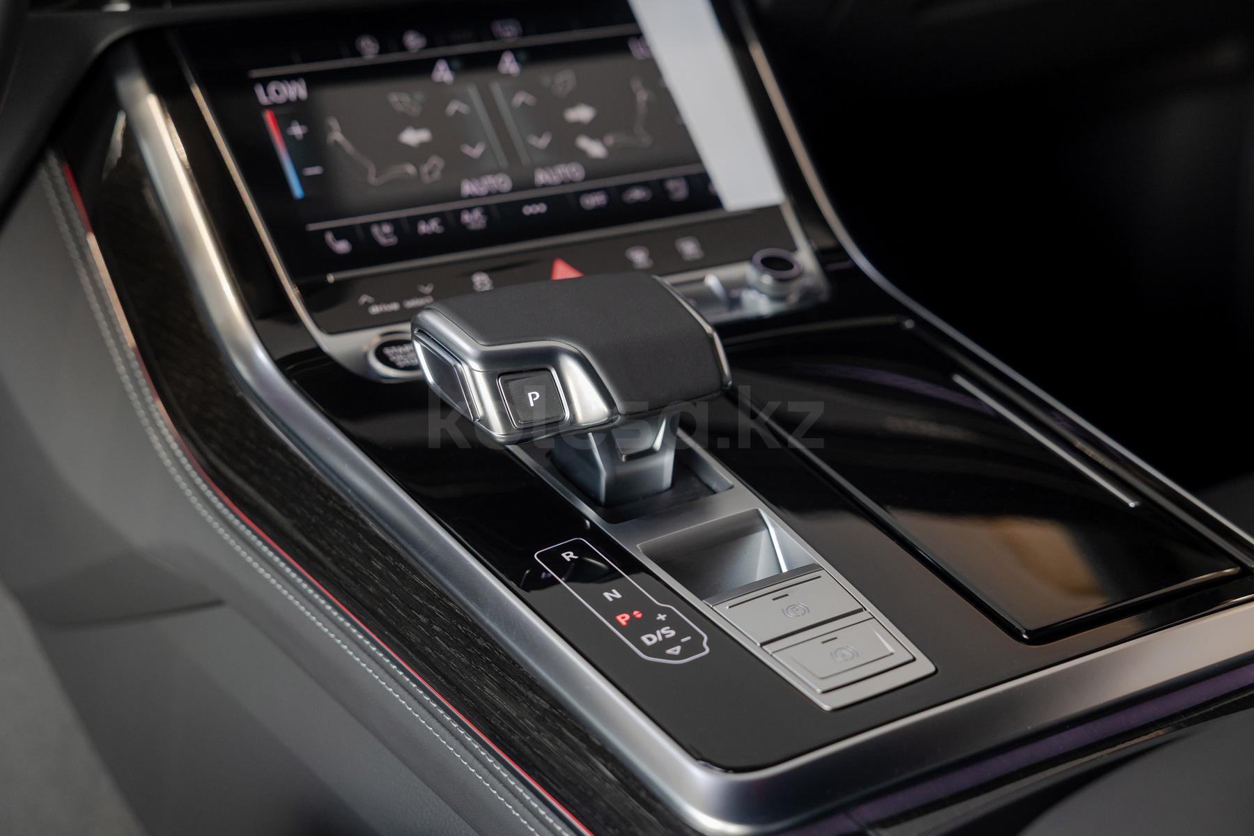 Audi Q7 SUV 2019 - н.в. года от 44 990 000 тенге