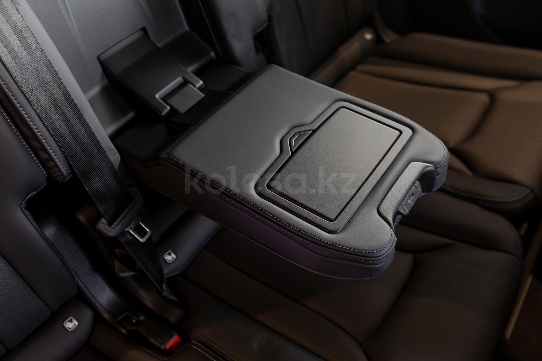 Audi Q7 SUV 2019 - н.в. года от 44 990 000 тенге