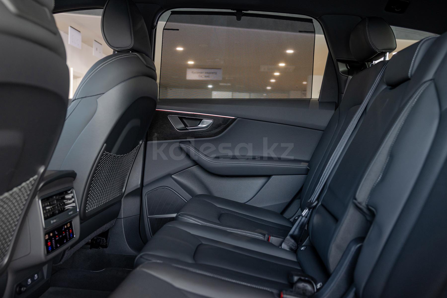 Audi Q7 SUV 2019 - н.в. года от 44 990 000 тенге