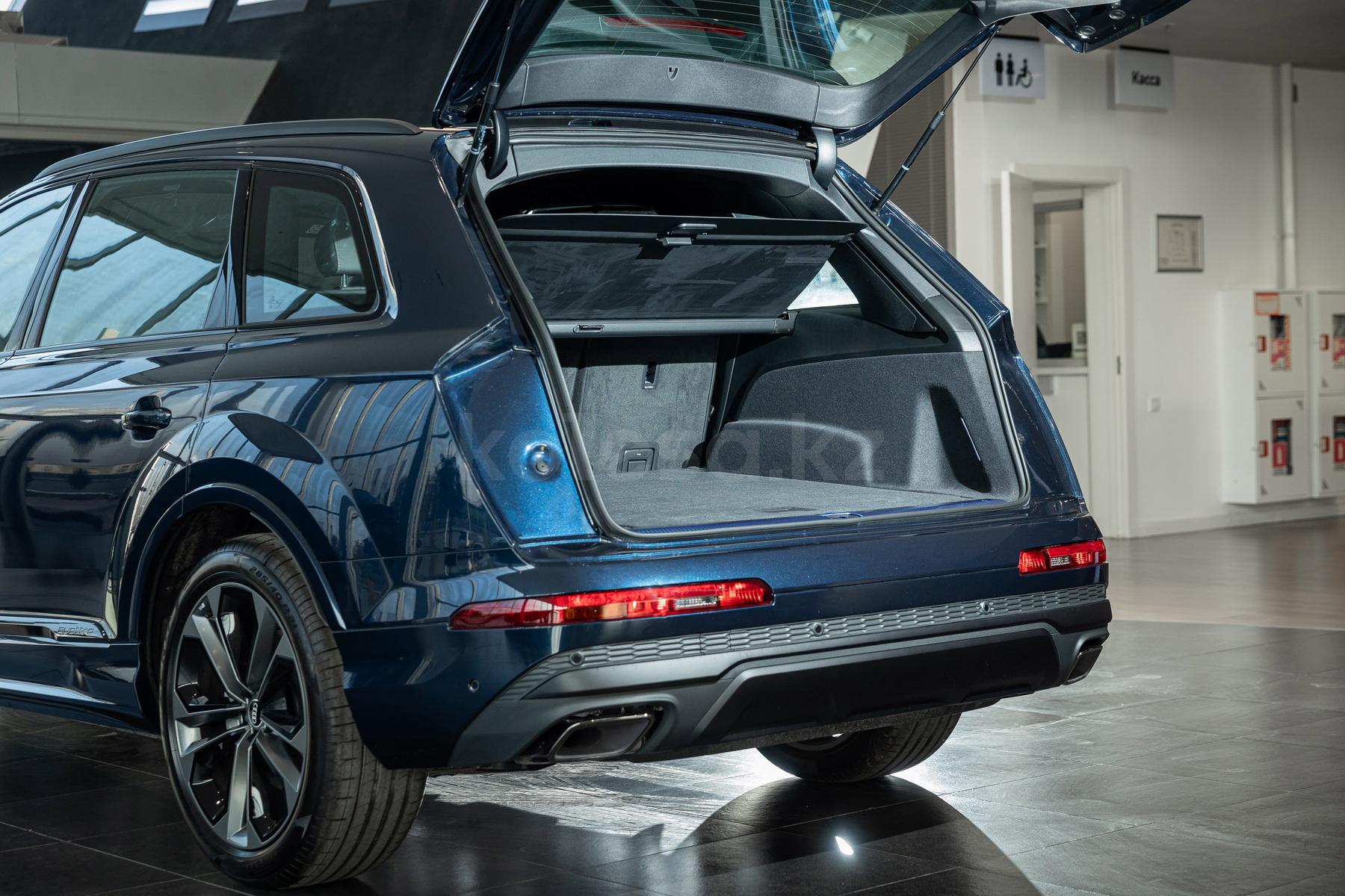 Audi Q7 SUV 2019 - н.в. года от 44 990 000 тенге