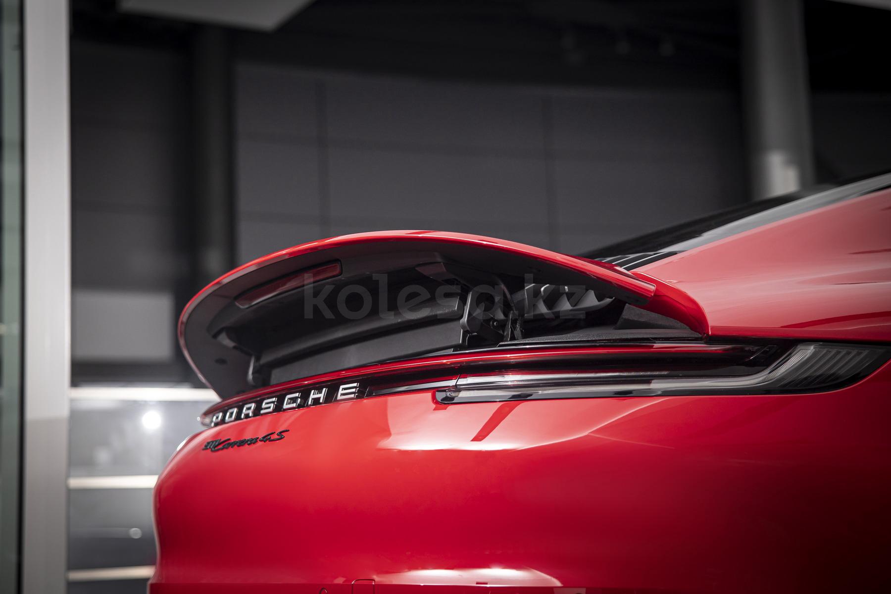 Porsche 911 S 2018 - н.в. года