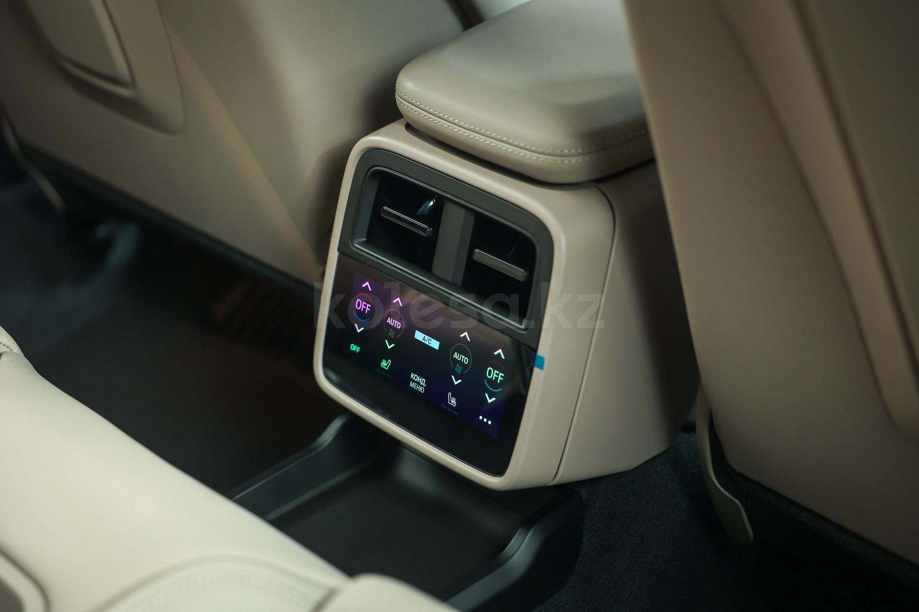 Porsche Taycan Cross Turismo S 2024 - н.в. года от 76 605 000 тенге