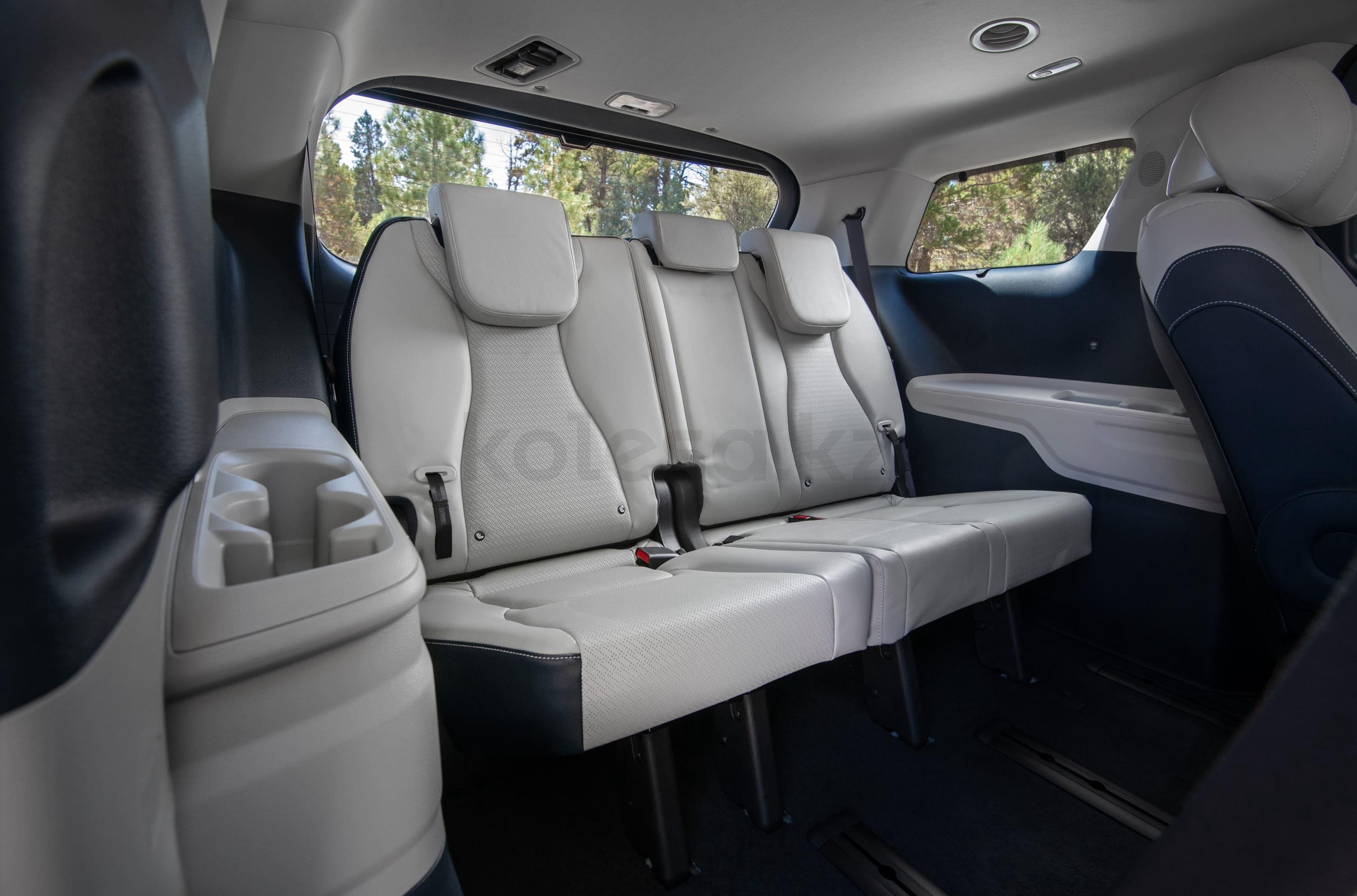 Kia Carnival М 2023 - н.в. года от 21 990 000 тенге