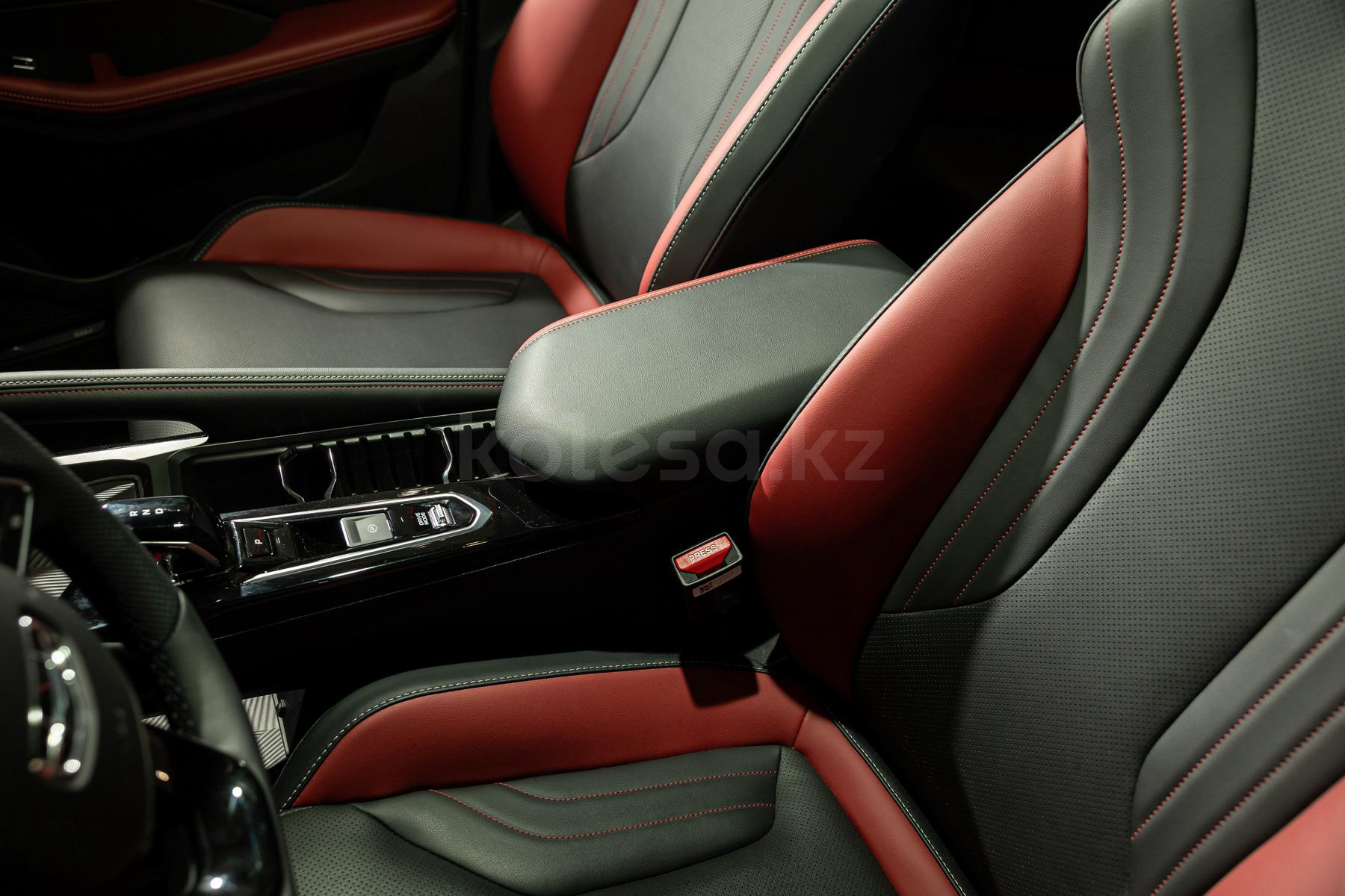 Geely Coolray SUV 2023 - н.в. года от 9 600 000 тенге