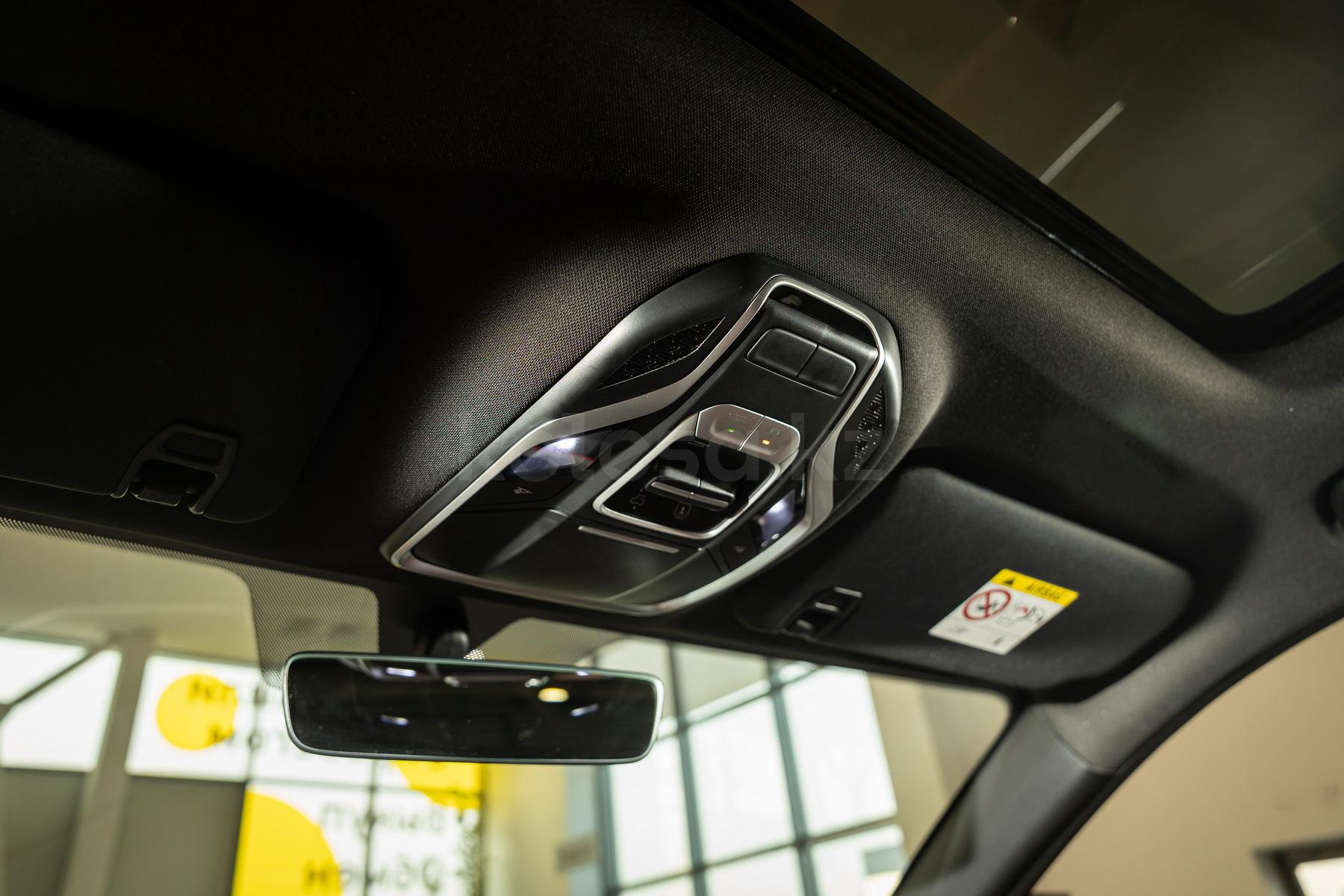 Geely Coolray SUV 2023 - н.в. года от 9 600 000 тенге