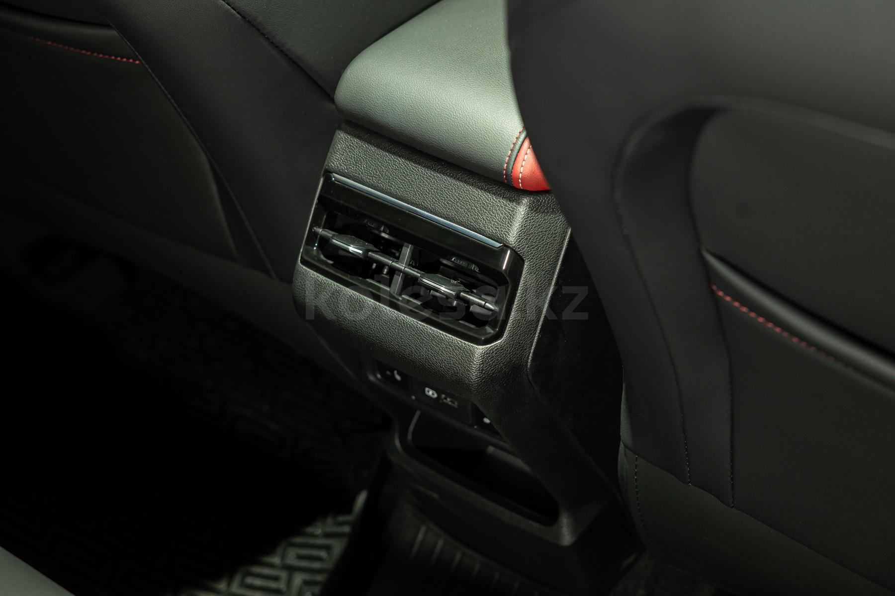 Geely Coolray SUV 2023 - н.в. года от 9 600 000 тенге