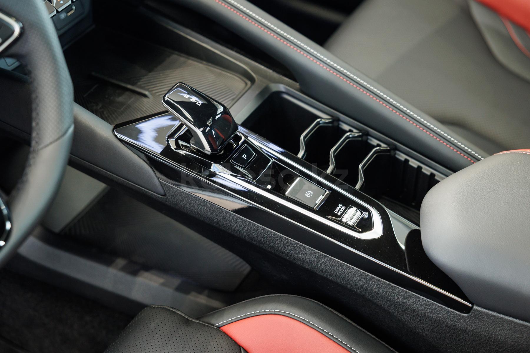 Geely Coolray SUV 2023 - н.в. года от 8 000 000 тенге