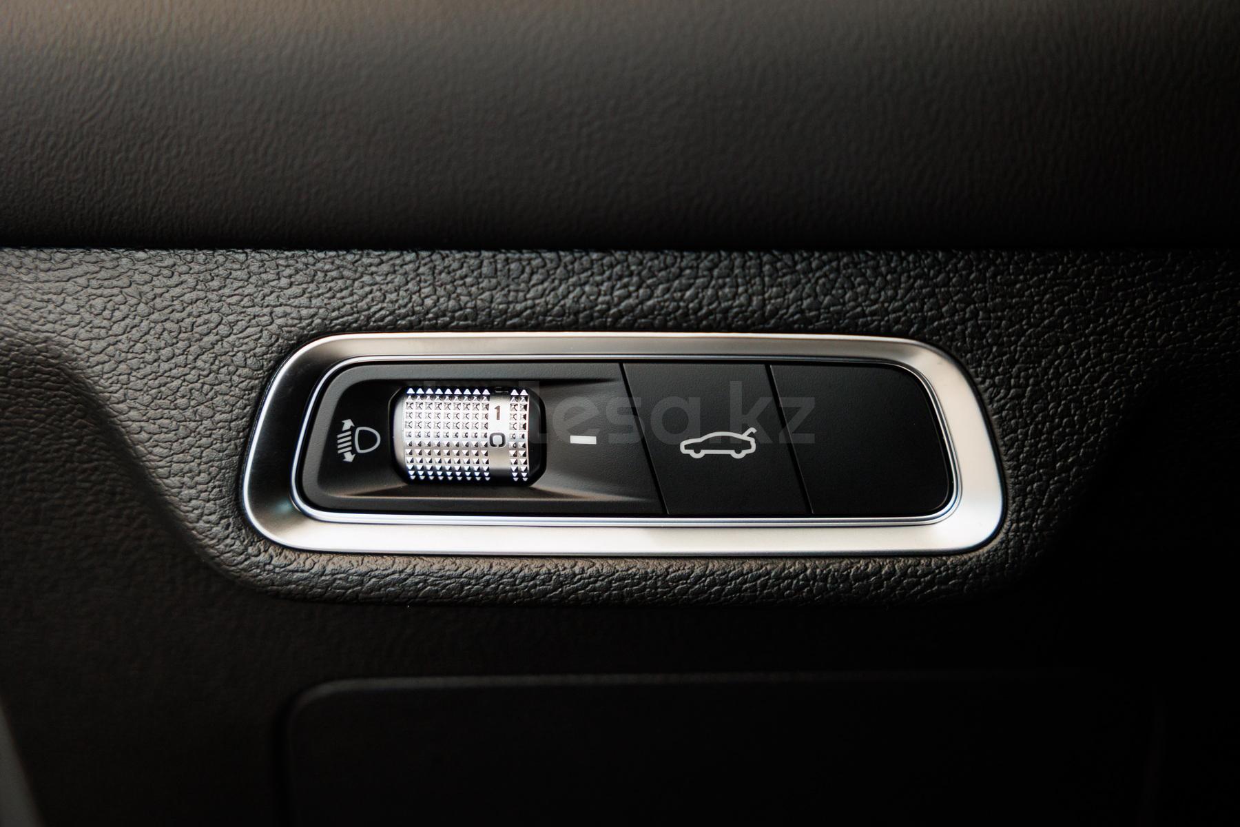 Geely Coolray SUV 2023 - н.в. года от 8 000 000 тенге