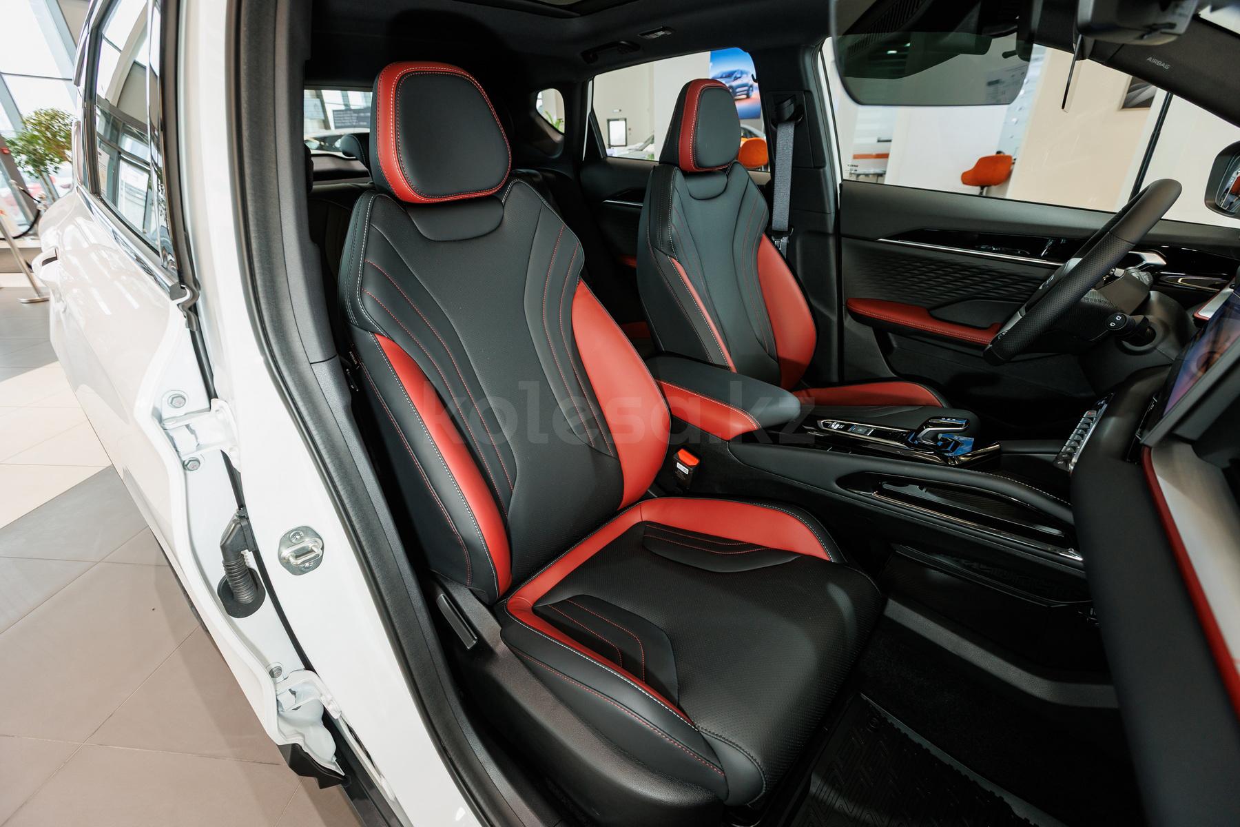 Geely Coolray SUV 2023 - н.в. года от 8 000 000 тенге