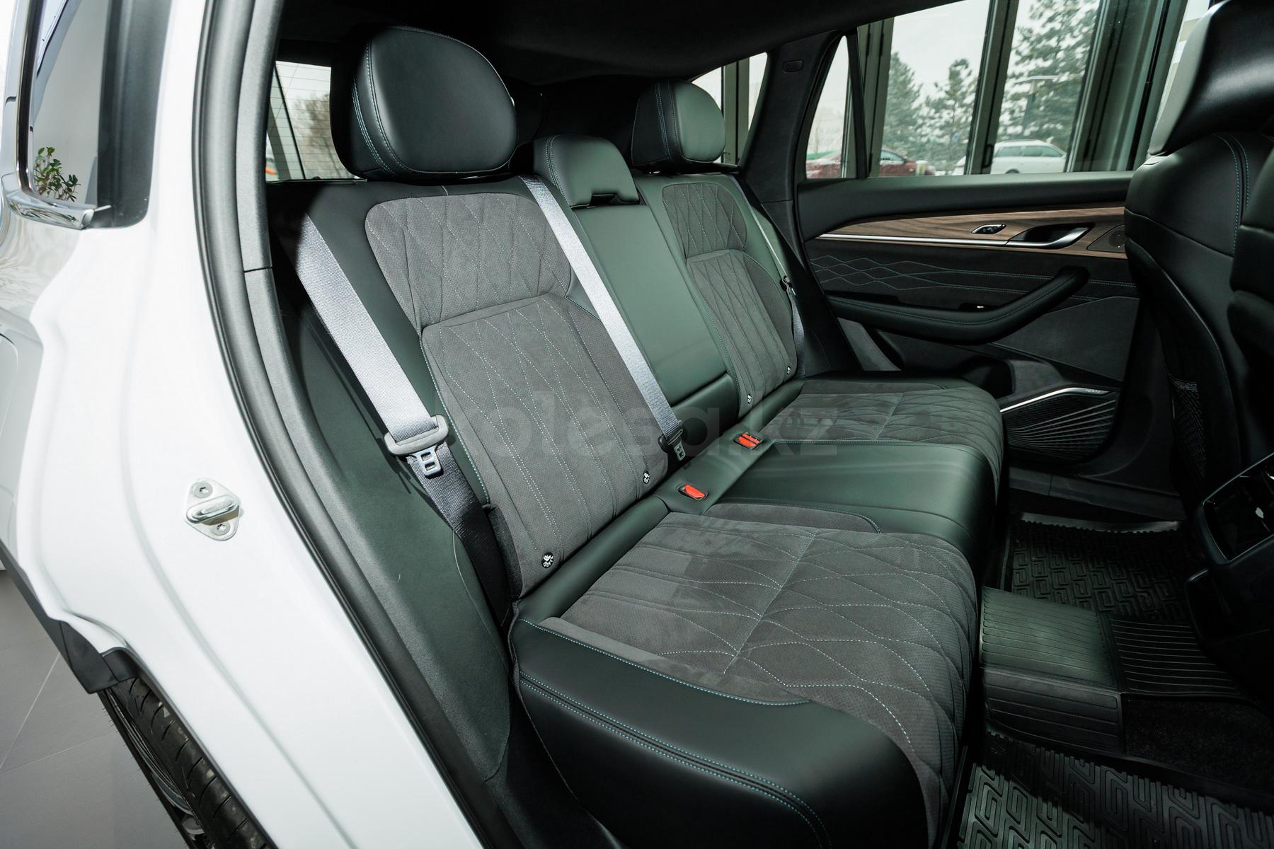 Geely Monjaro SUV 2022 - н.в. года от 15 690 000 тенге