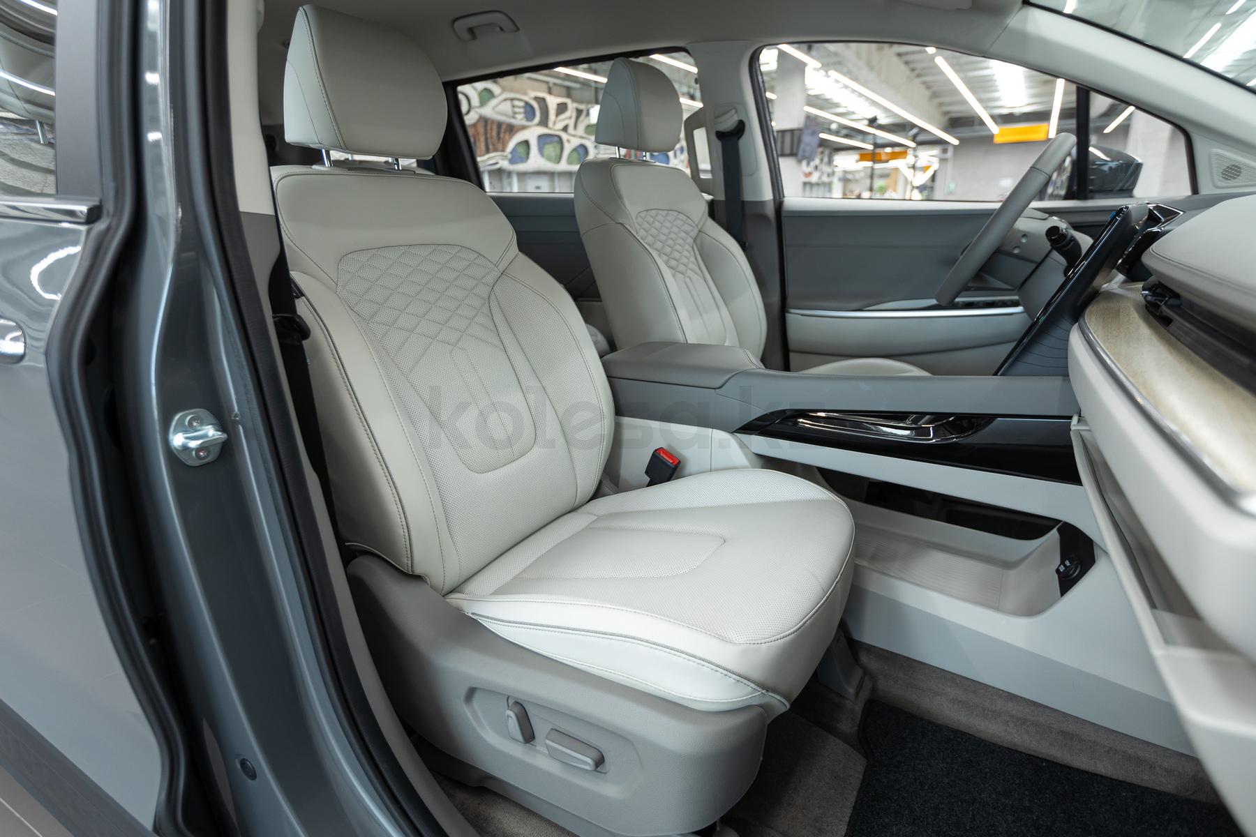 Hyundai Custin M 2021 - н.в. года от 15 538 800 тенге