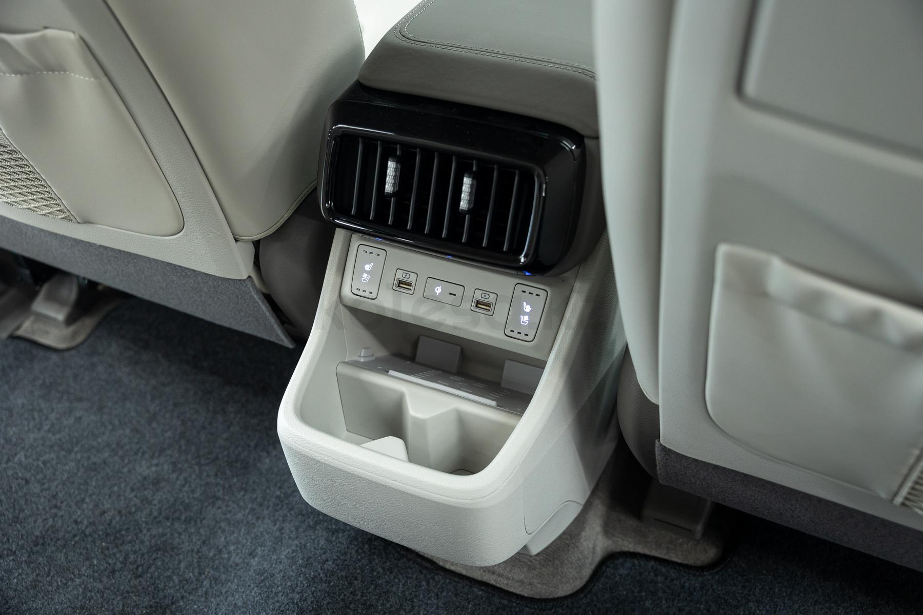Hyundai Custin M 2021 - н.в. года от 15 538 800 тенге