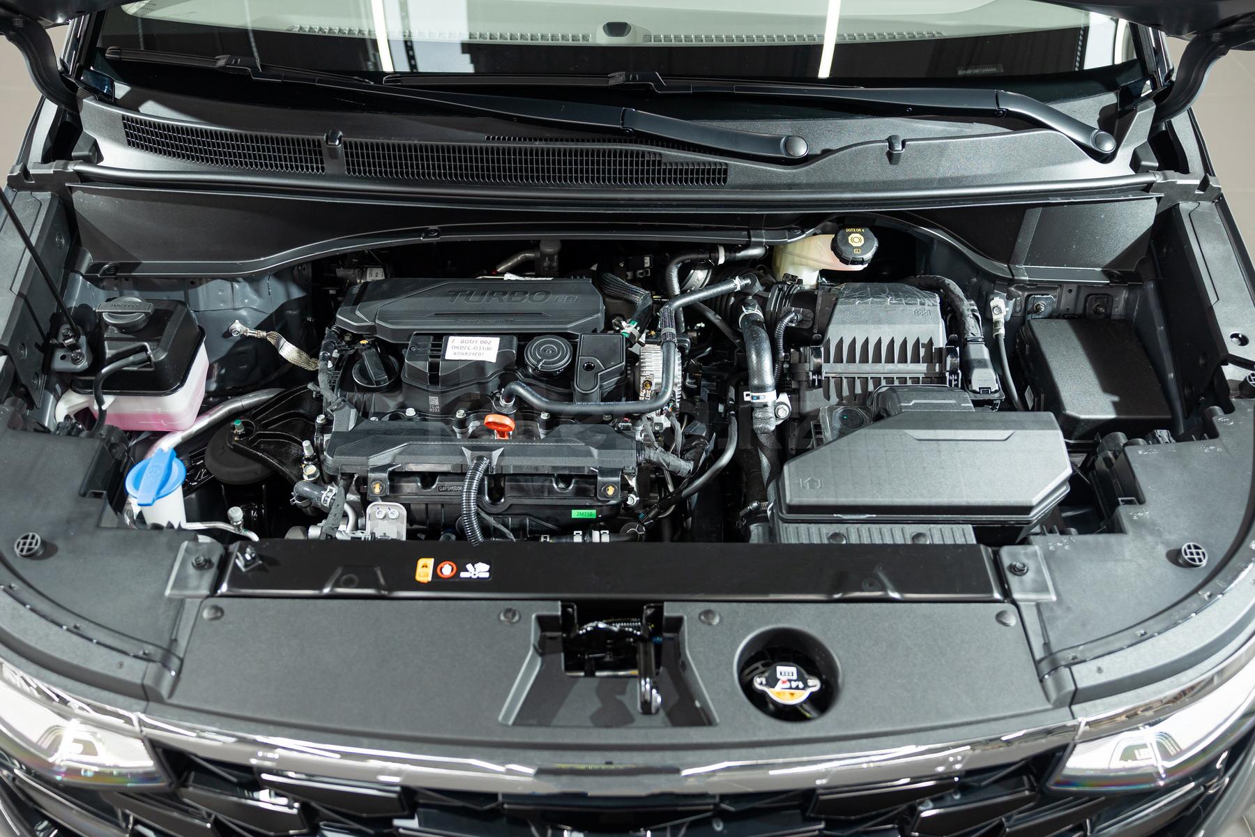 Hyundai Custin M 2021 - н.в. года от 15 538 800 тенге