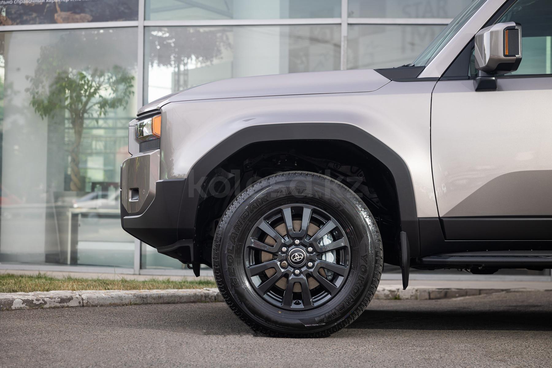 Toyota Land Cruiser Prado J250 SUV 2024 года от 26 150 000 тенге