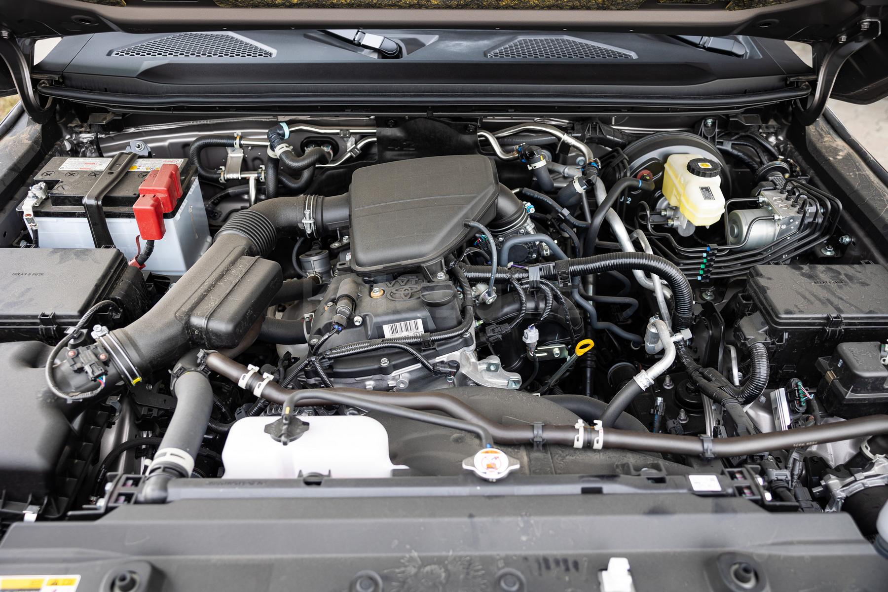 Toyota Land Cruiser Prado J250 SUV 2024 года от 26 150 000 тенге