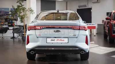 JAC J7 Plus