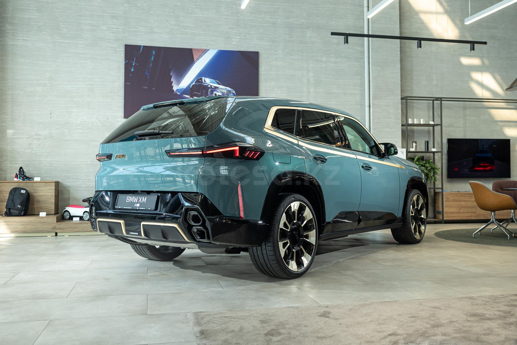 BMW XM SUV 2022 - н.в. года от 99 423 099 тенге