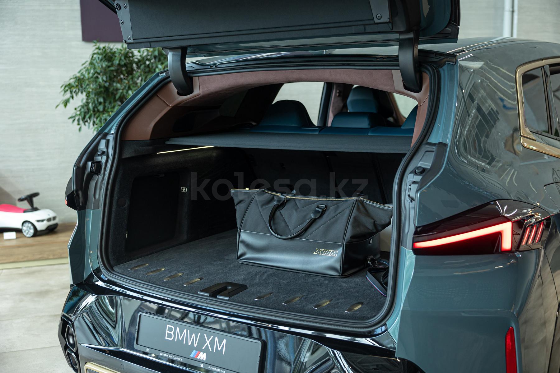 BMW XM SUV 2022 - н.в. года от 99 423 099 тенге