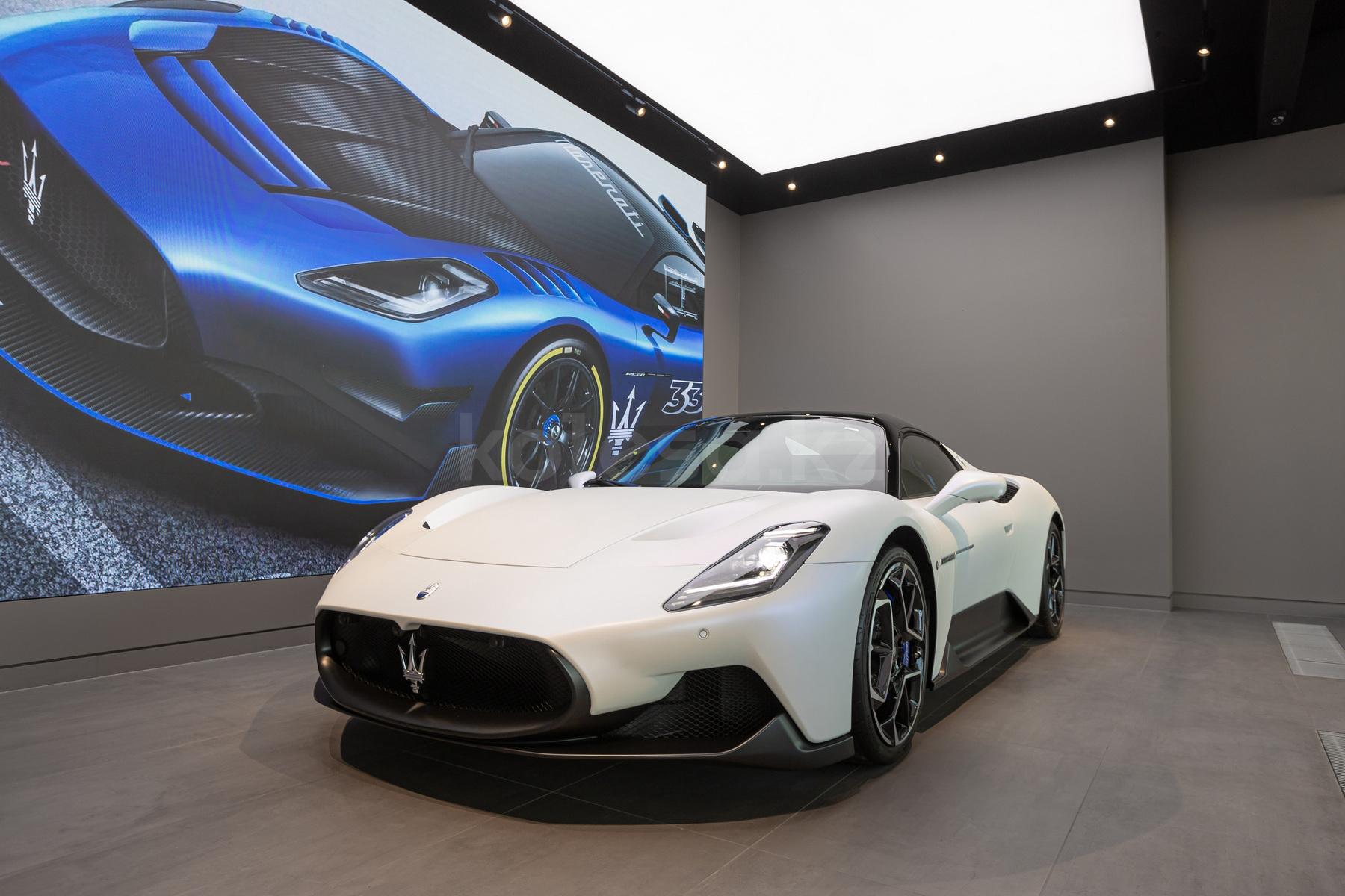 Maserati MC20 S 2022 - н.в. года от 101 000 000 тенге