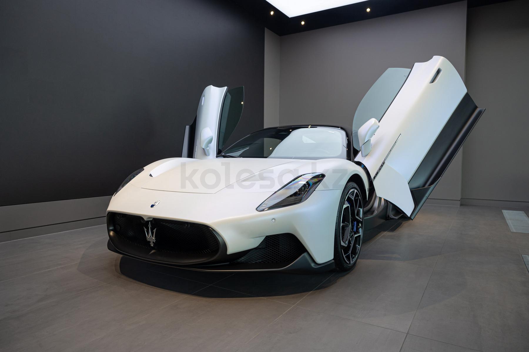 Maserati MC20 S 2022 - н.в. года от 101 000 000 тенге