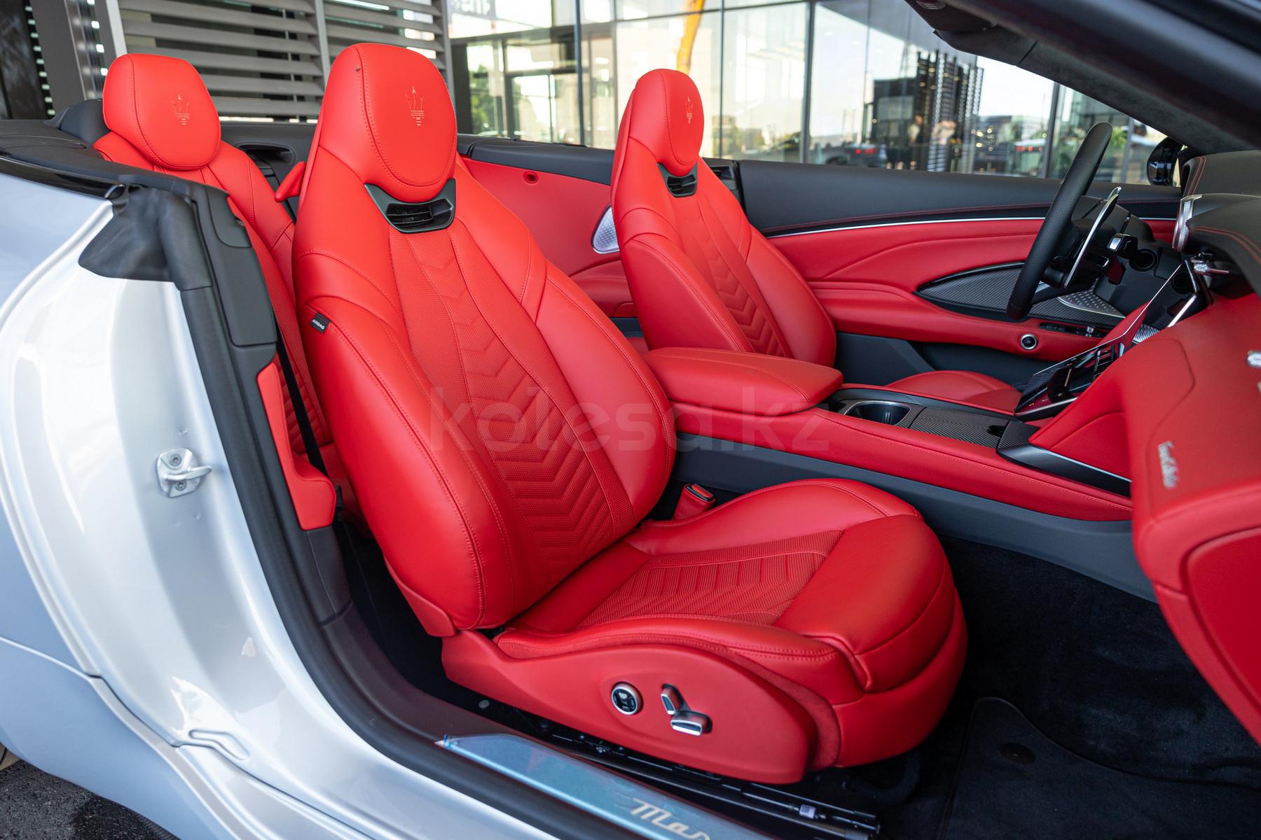 Maserati GranCabrio S 2024 года от 154 700 000 тенге