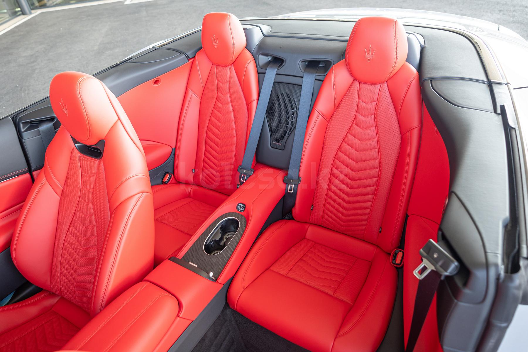 Maserati GranCabrio S 2024 года от 154 700 000 тенге