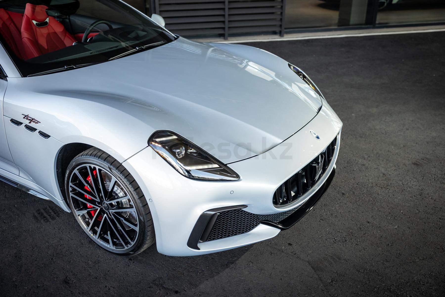 Maserati GranCabrio S 2024 года от 154 700 000 тенге