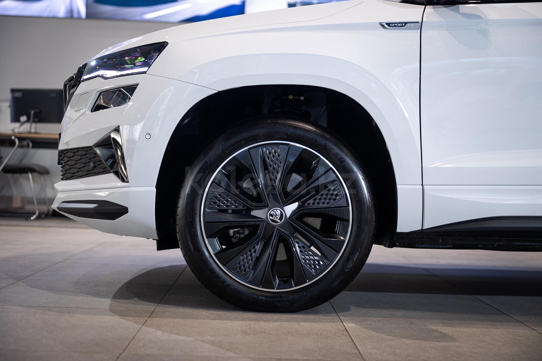 Skoda Karoq SUV 2021 - н.в. года от 15 990 000 тенге