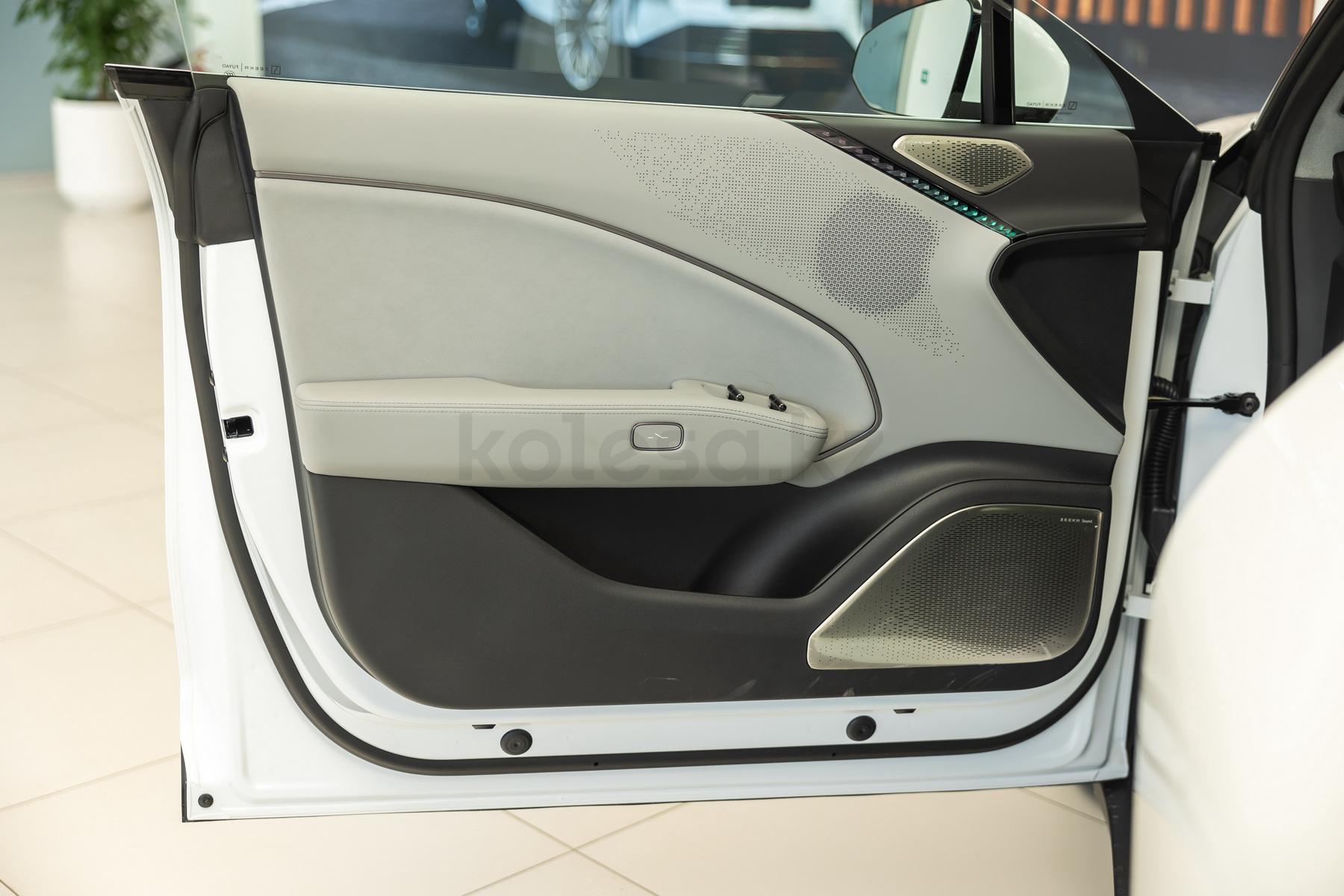 Zeekr 007 D 2023 - н.в. года от 17 490 000 тенге