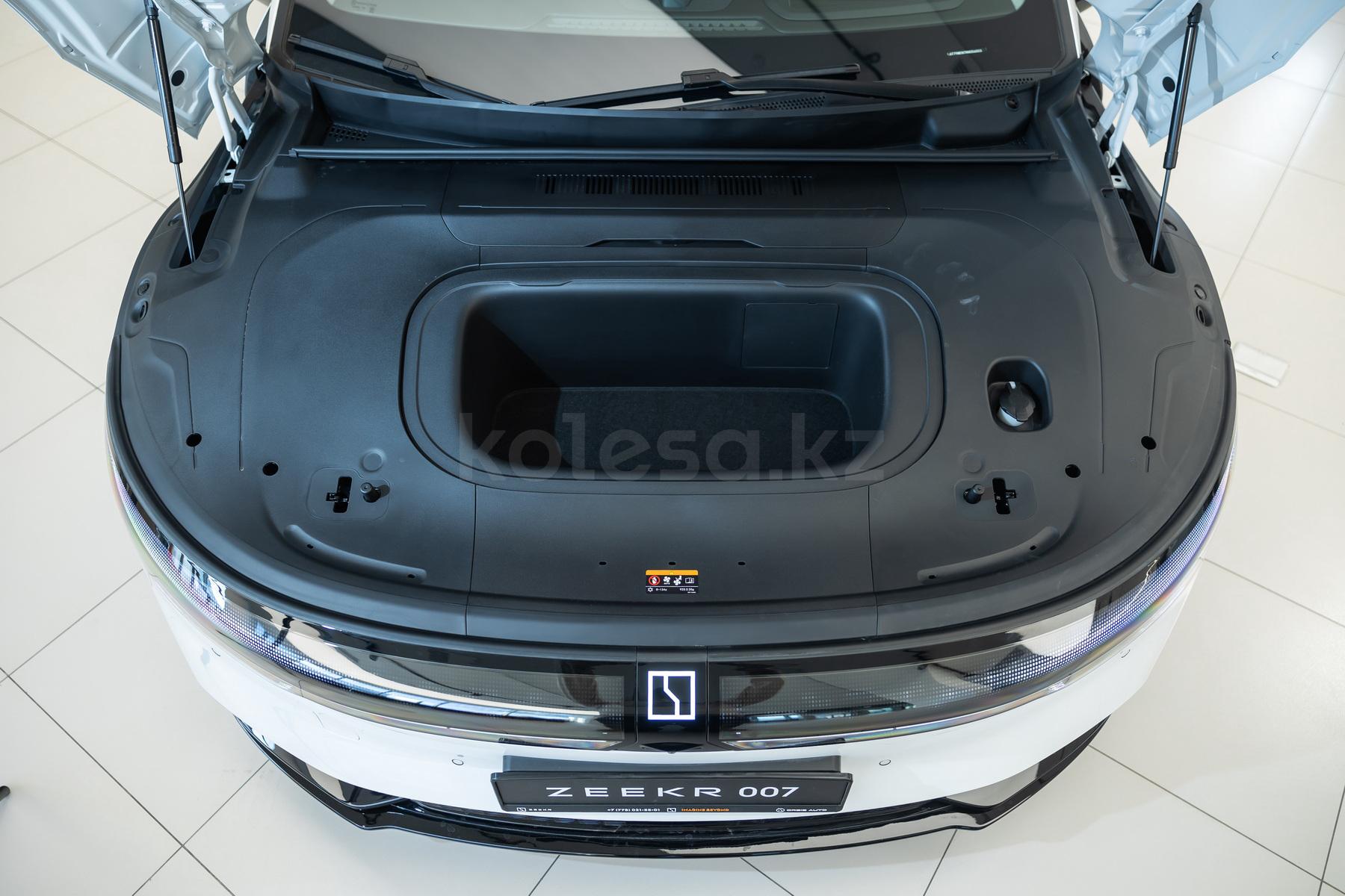 Zeekr 007 D 2023 - н.в. года от 17 490 000 тенге