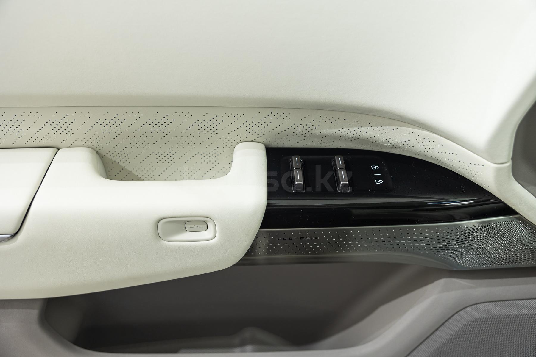 Zeekr 7X SUV 2024 - н.в. года от 18 500 000 тенге