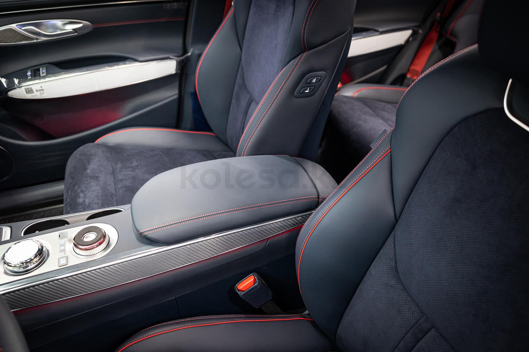 Genesis GV70 SUV 2020 - н.в. года от 35 475 197 тенге