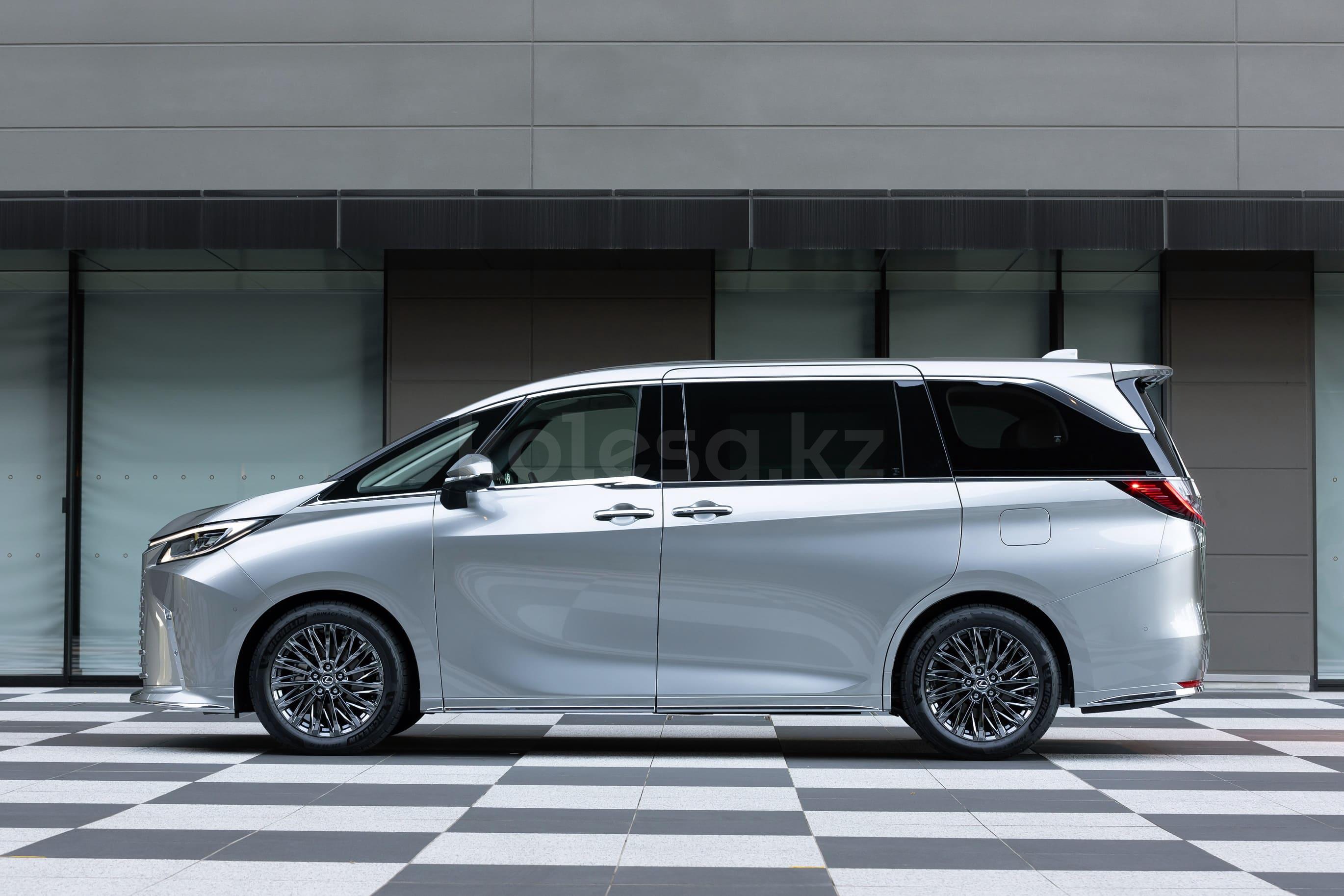 Lexus LM M 2023 - н.в. года от 77 000 000 тенге
