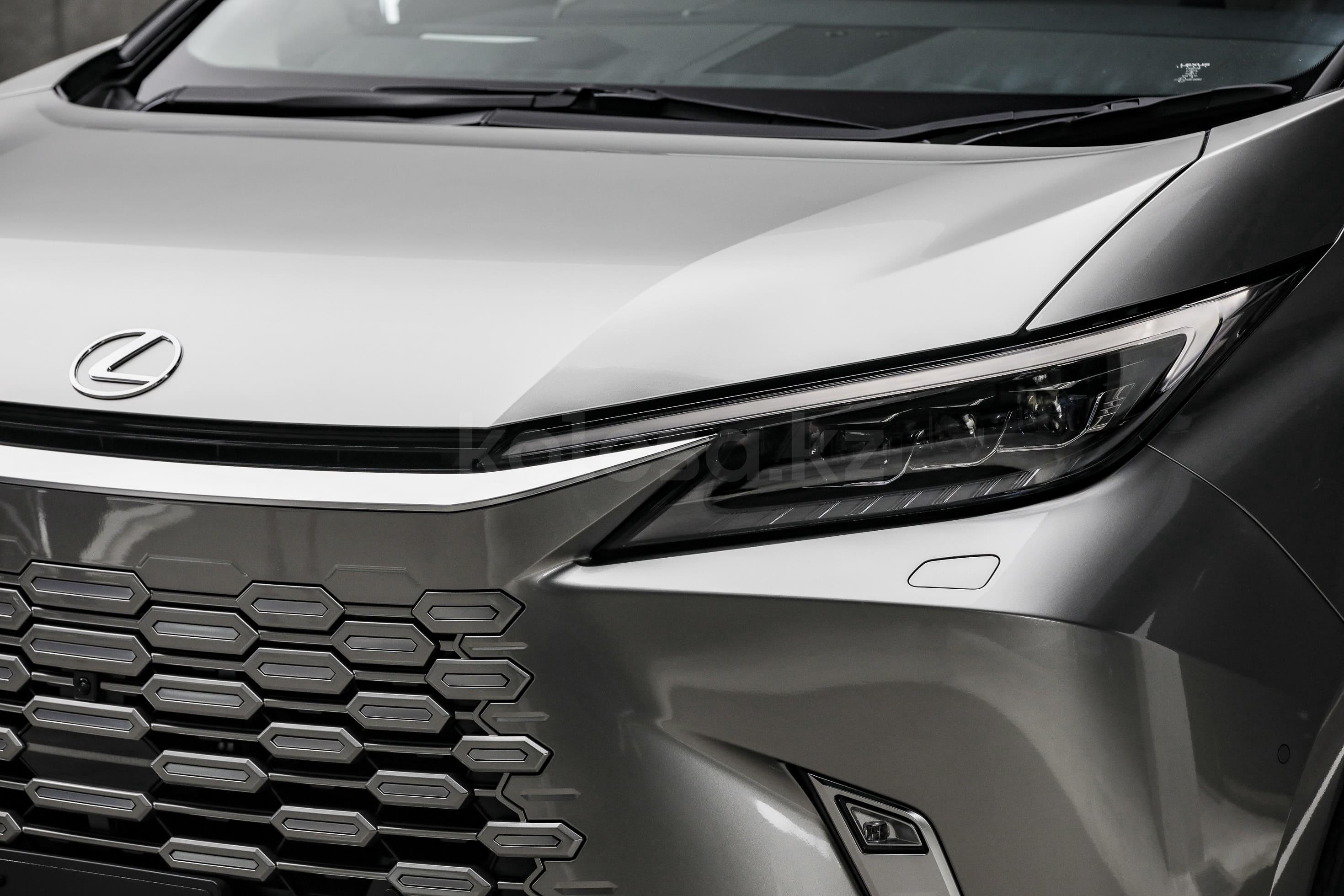 Lexus LM M 2023 - н.в. года от 77 000 000 тенге