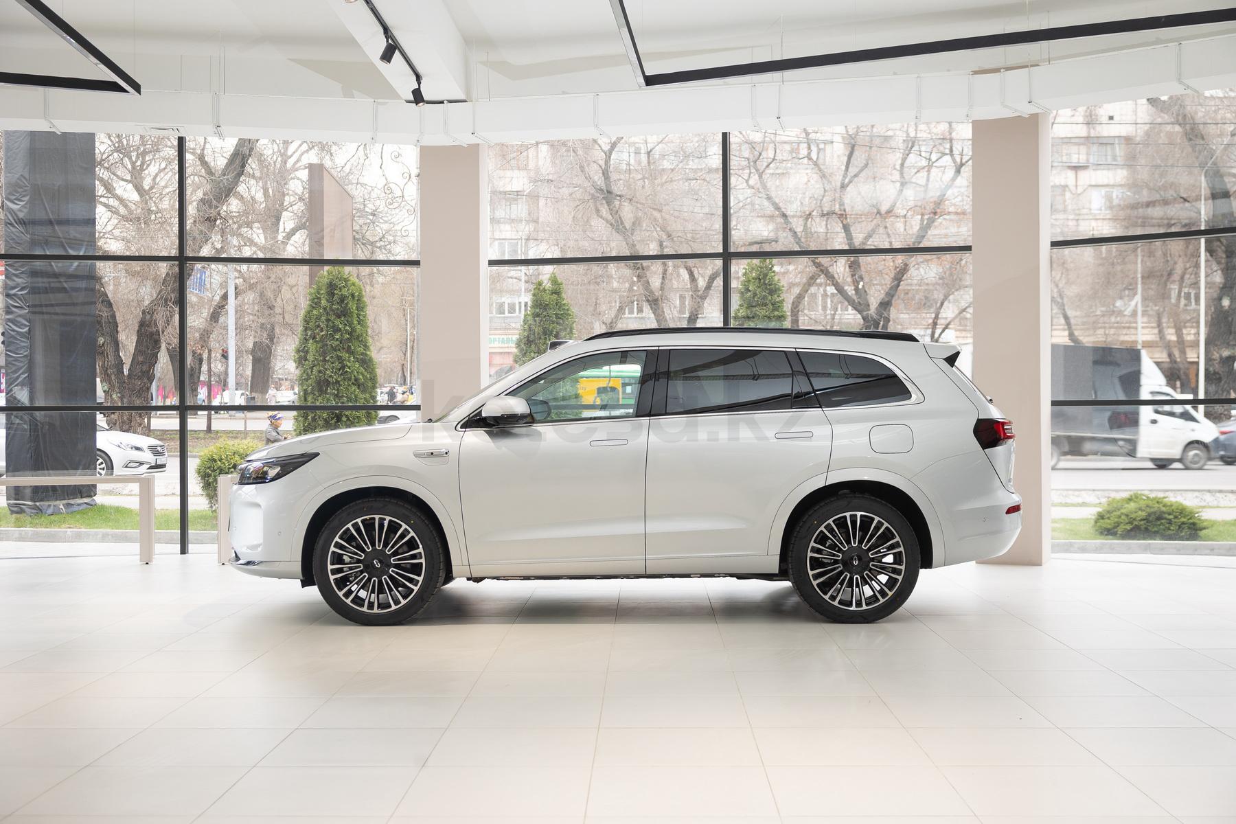 AITO M7 SUV 2022 - н.в. года от 22 300 000 тенге