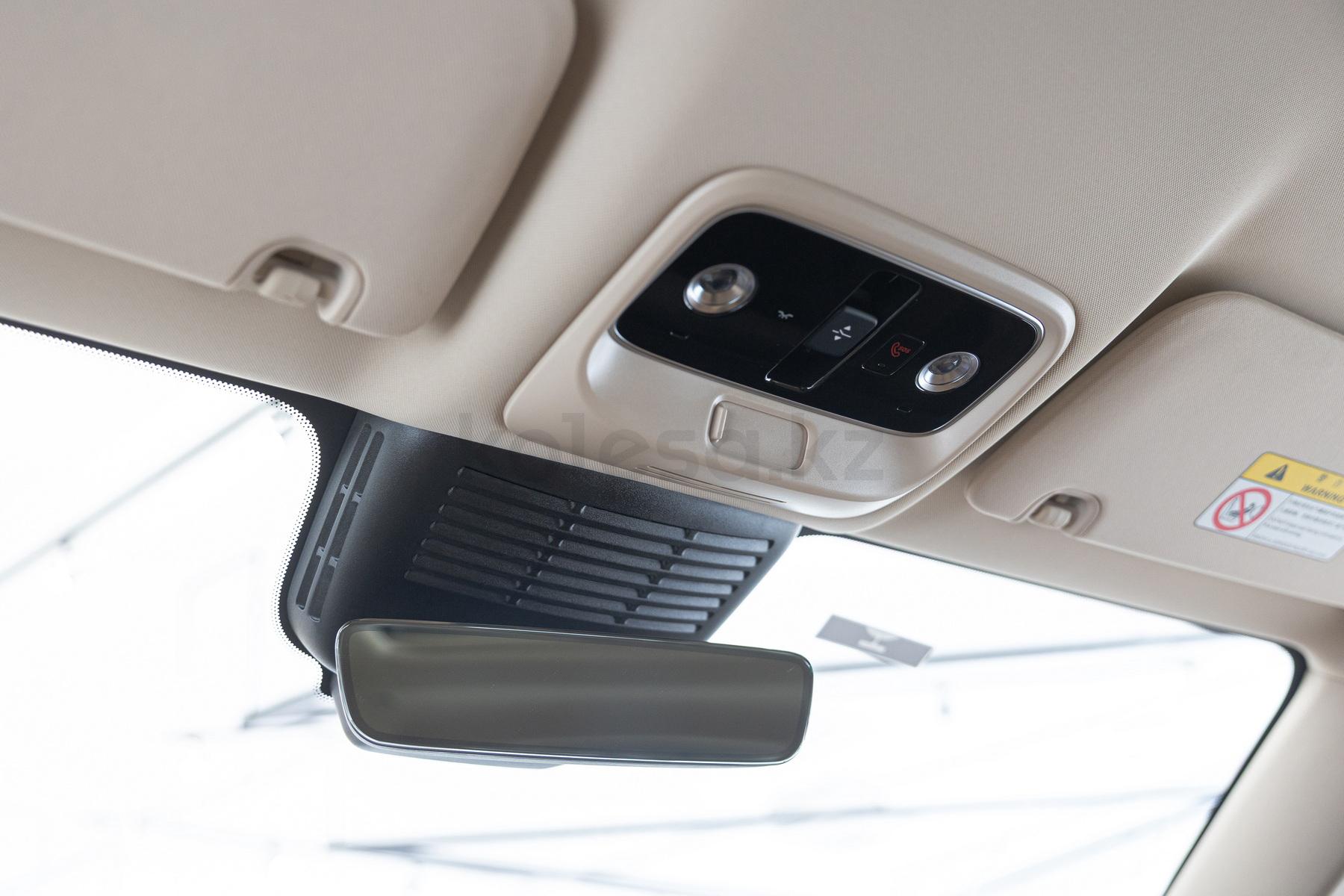 AITO M7 SUV 2022 - н.в. года от 22 300 000 тенге