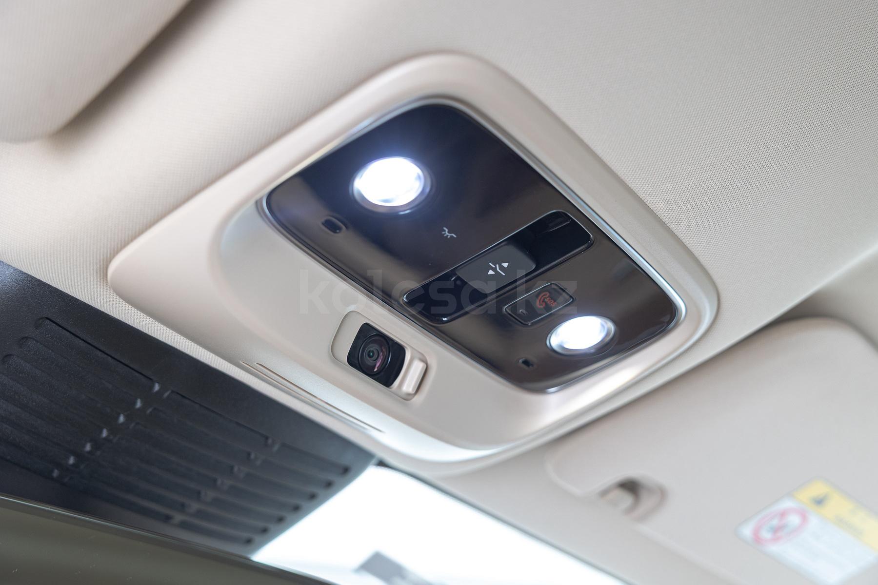 AITO M7 SUV 2022 - н.в. года от 22 300 000 тенге