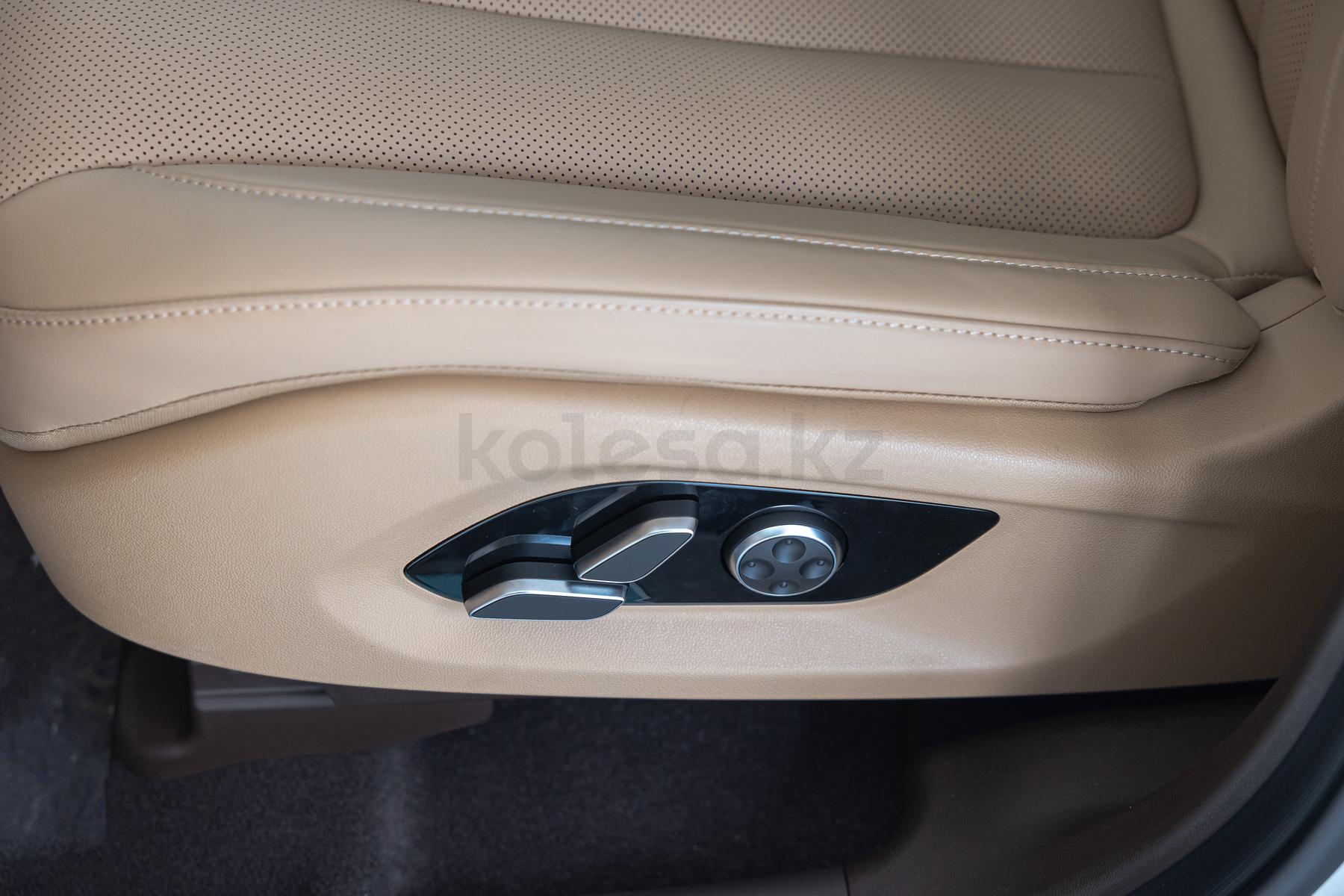 AITO M7 SUV 2022 - н.в. года от 22 300 000 тенге