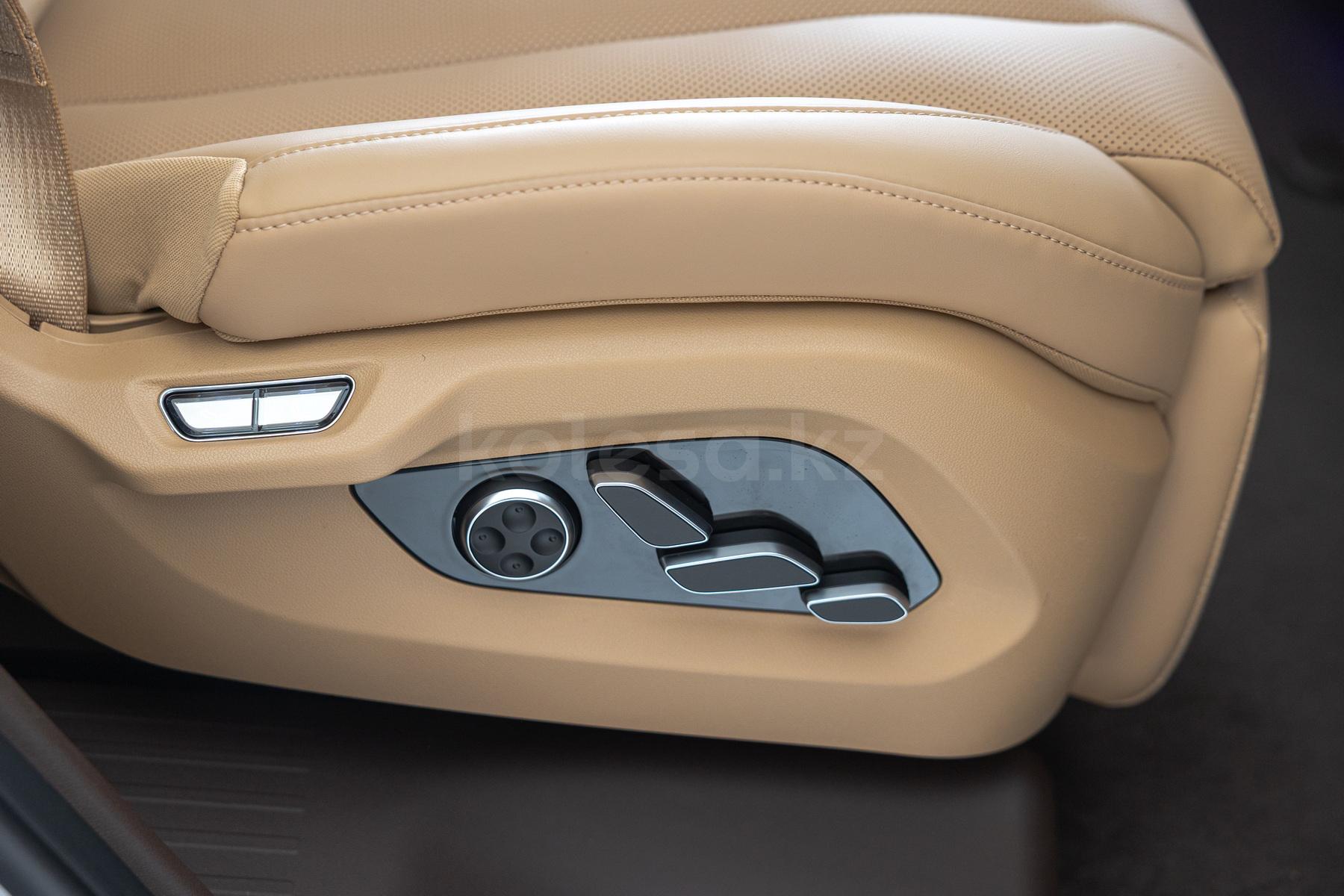 AITO M7 SUV 2022 - н.в. года от 22 300 000 тенге