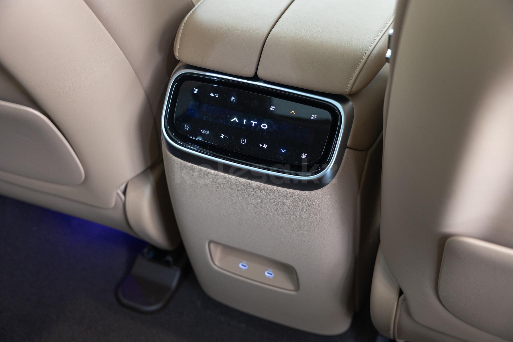 AITO M7 SUV 2022 - н.в. года от 22 300 000 тенге