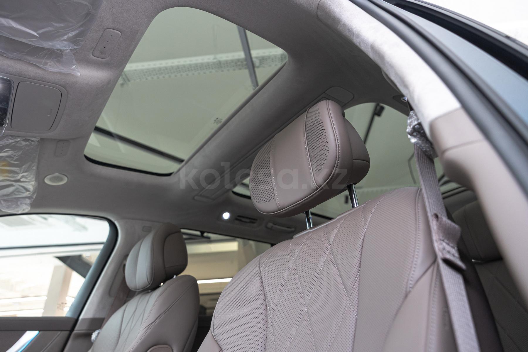 AITO M9 SUV 2023 - н.в. года от 39 000 000 тенге