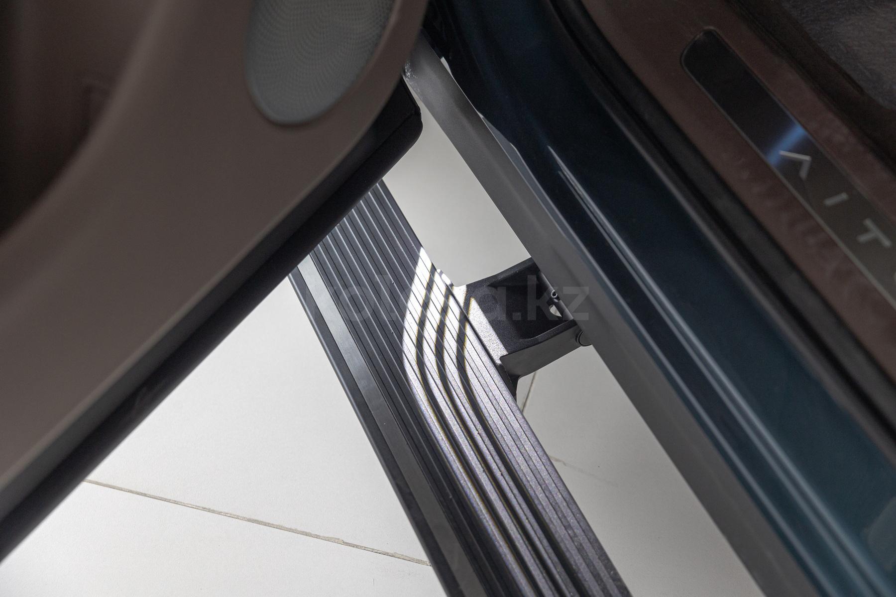 AITO M9 SUV 2023 - н.в. года от 39 000 000 тенге