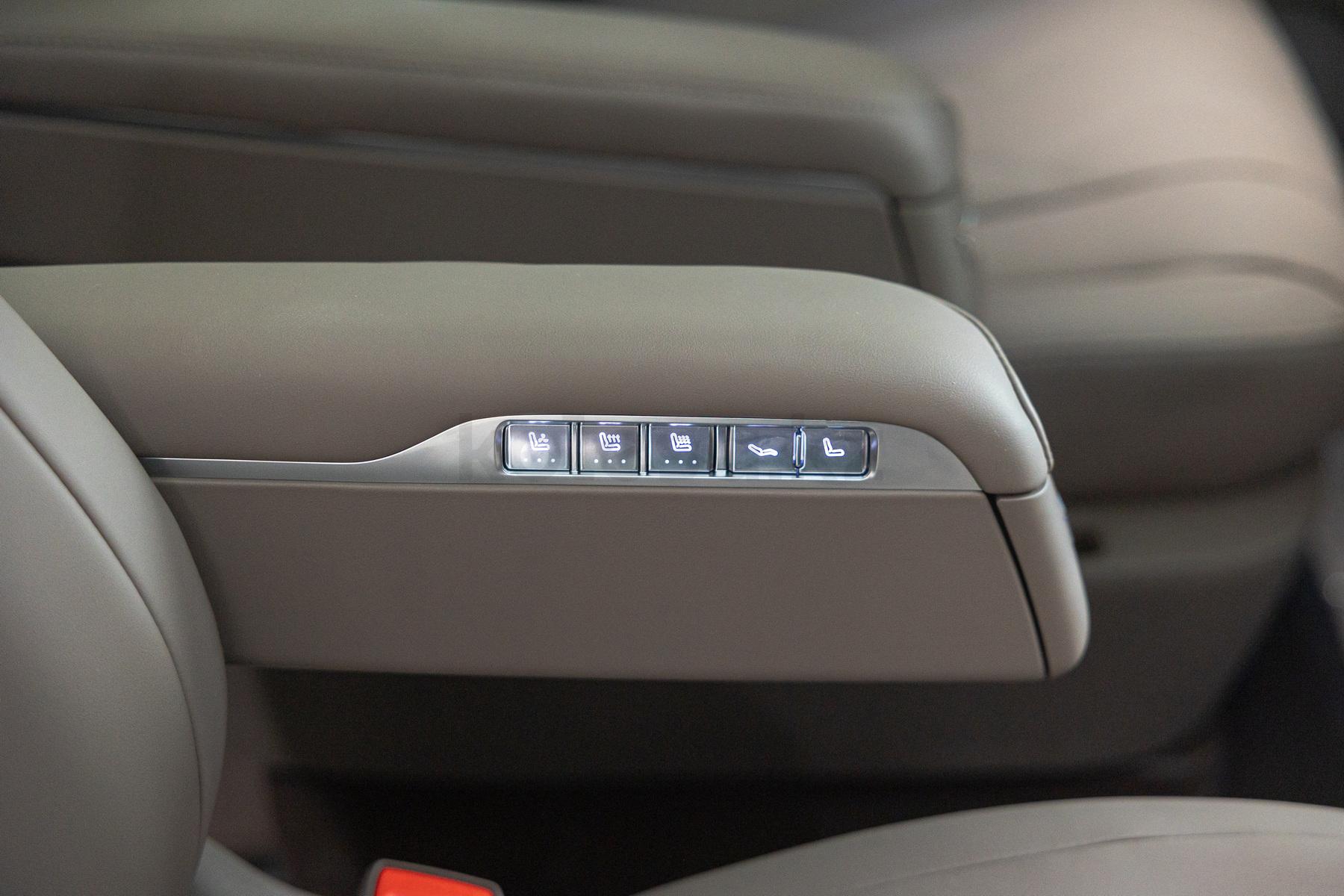 AITO M9 SUV 2023 - н.в. года от 39 000 000 тенге