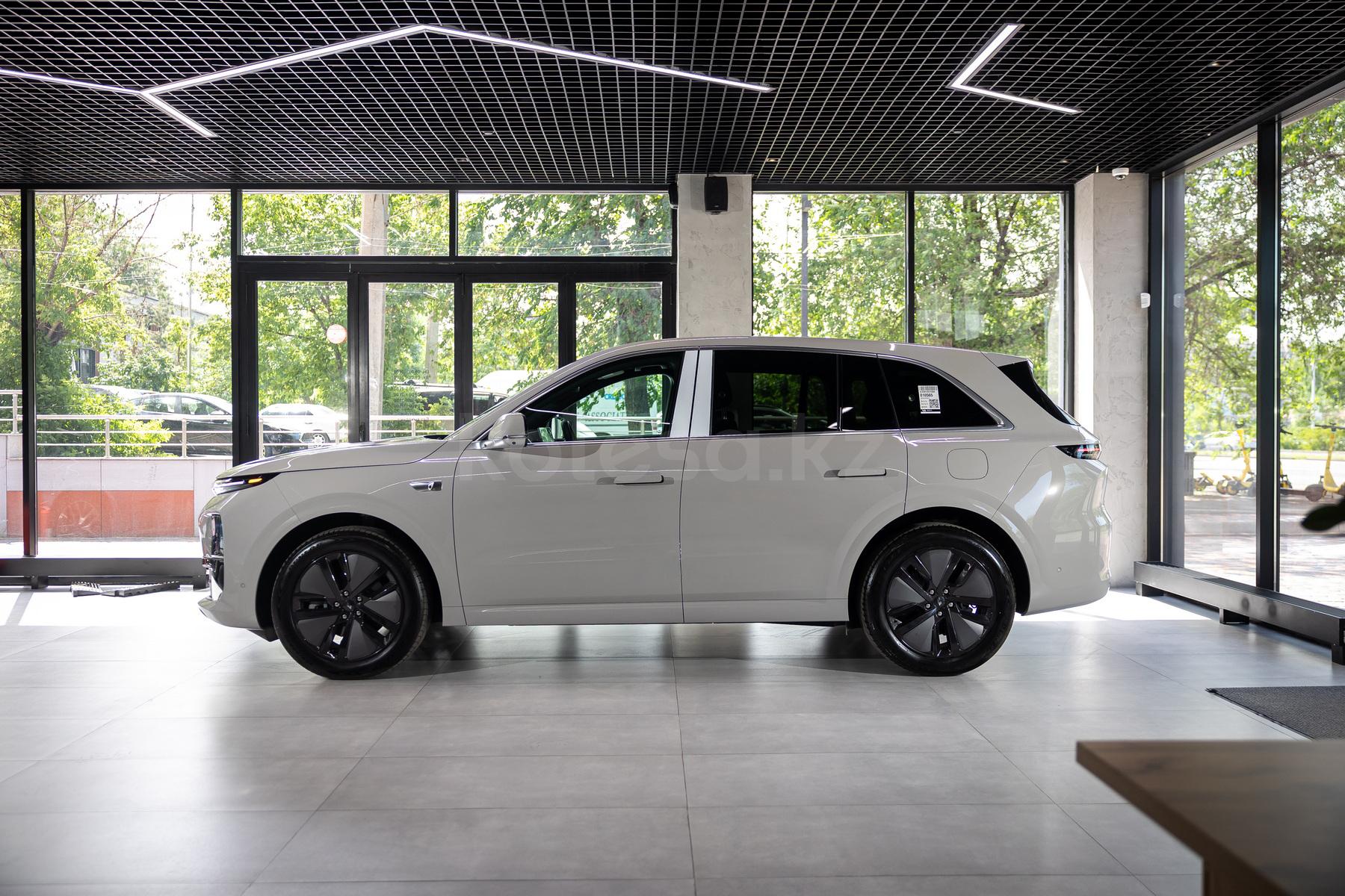 Li L6 SUV 2024 - н.в. года от 16 000 000 тенге