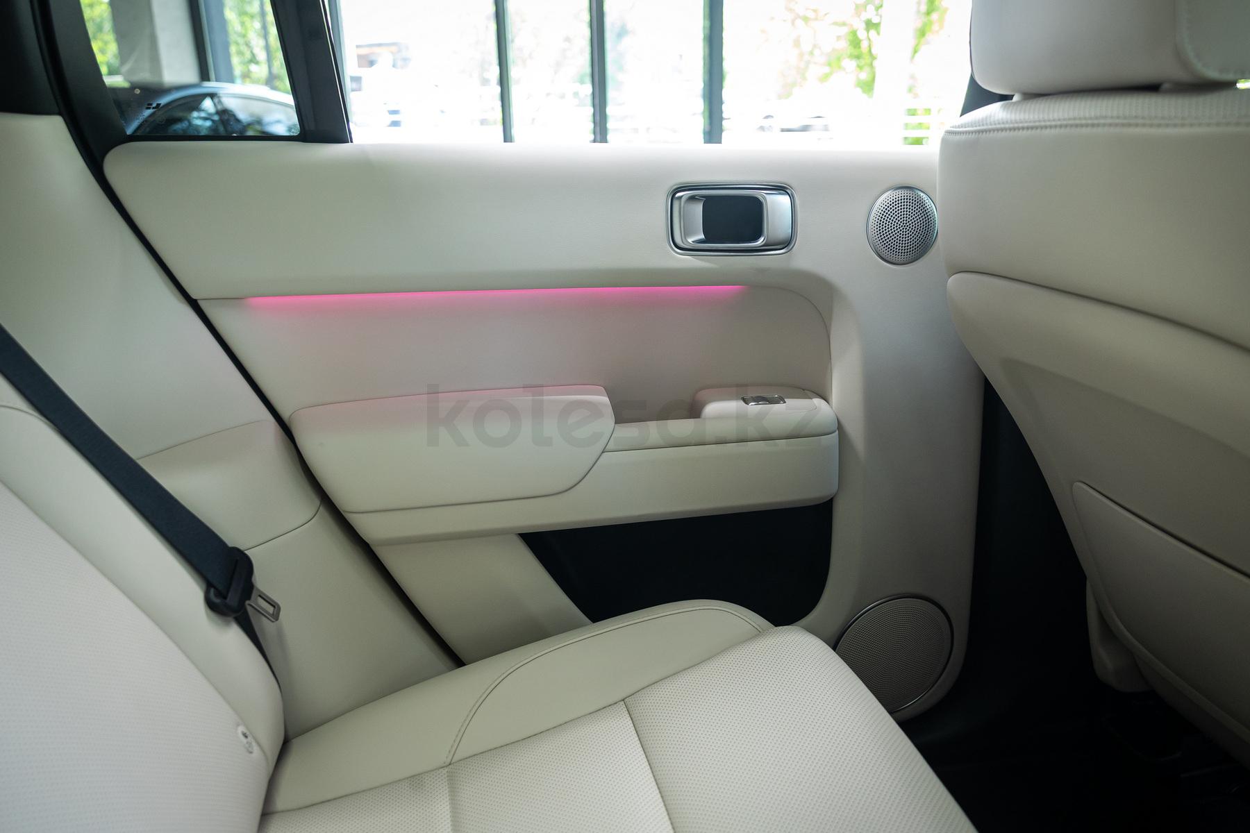 Li L7 SUV 2022 - н.в. года от 21 200 000 тенге