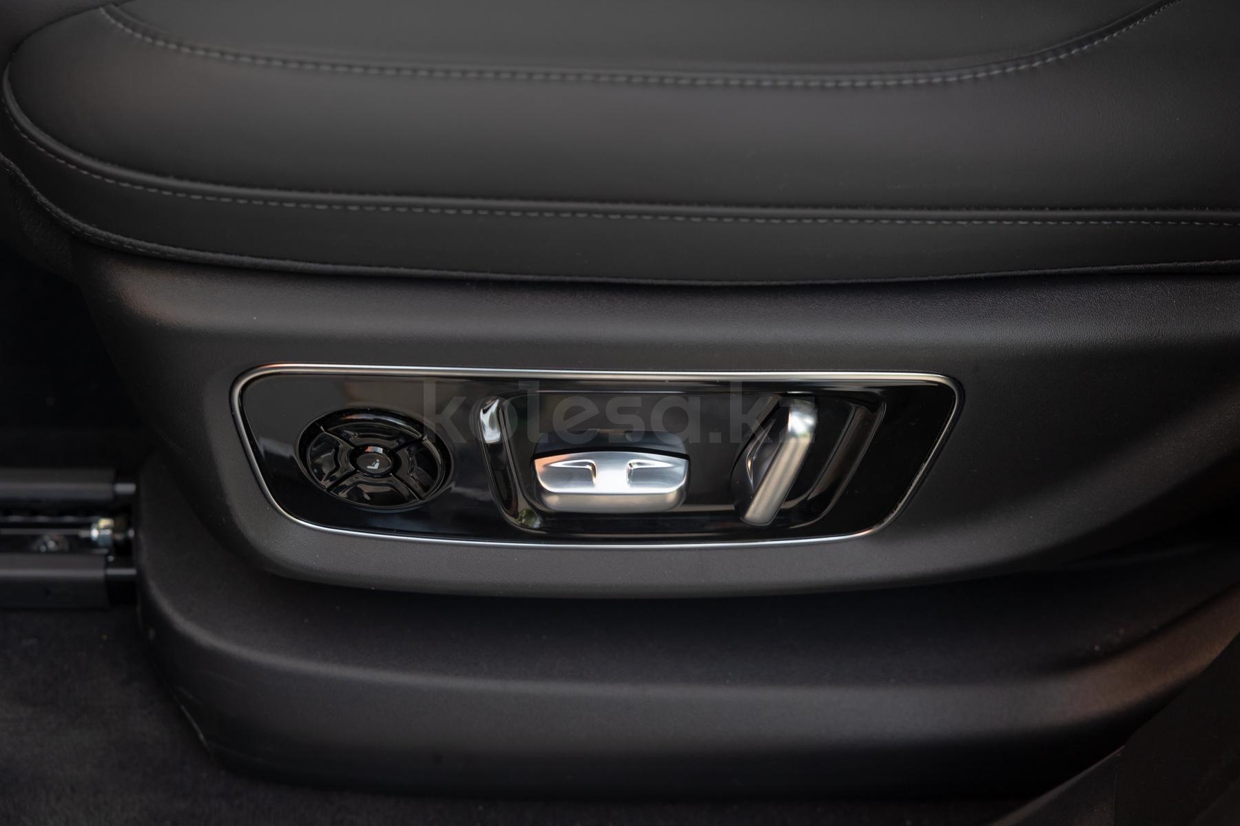 Li L9 SUV 2022 - н.в. года от 27 000 000 тенге