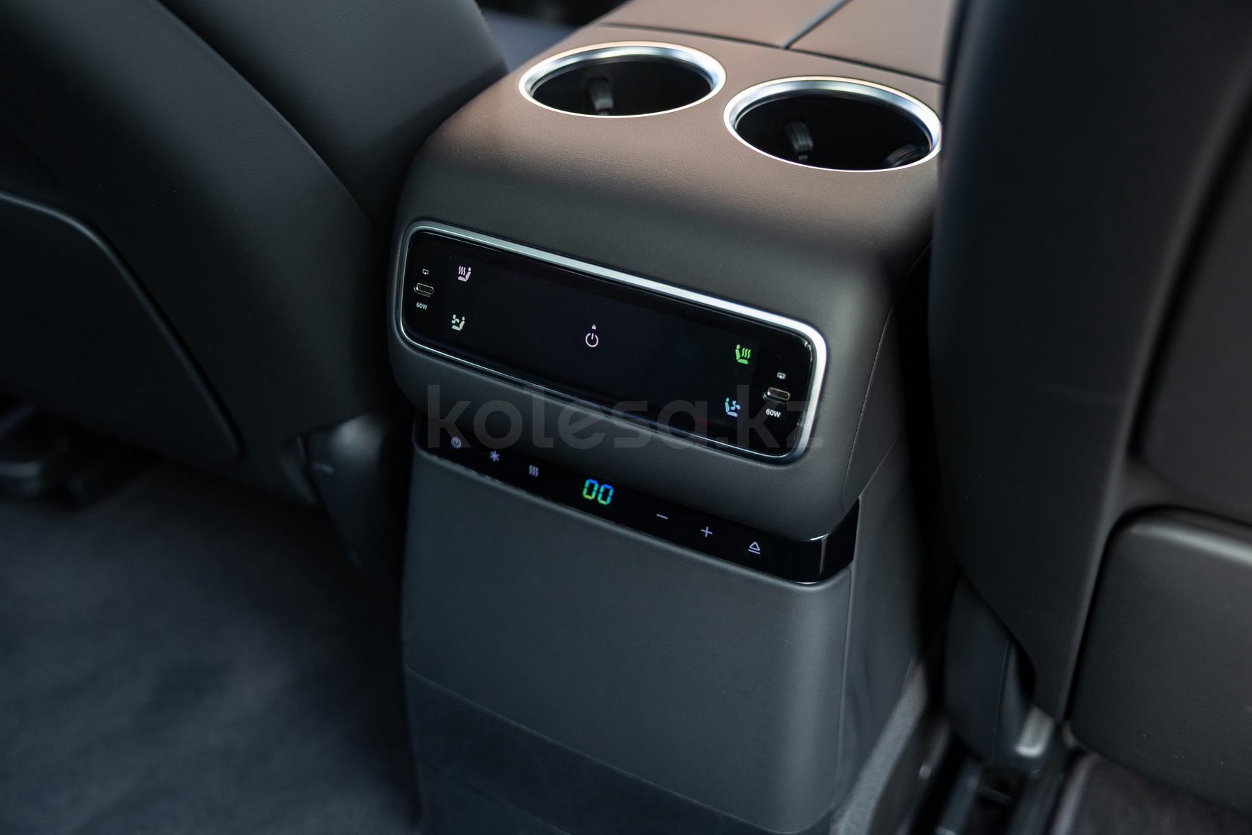 Li L9 SUV 2022 - н.в. года от 27 000 000 тенге