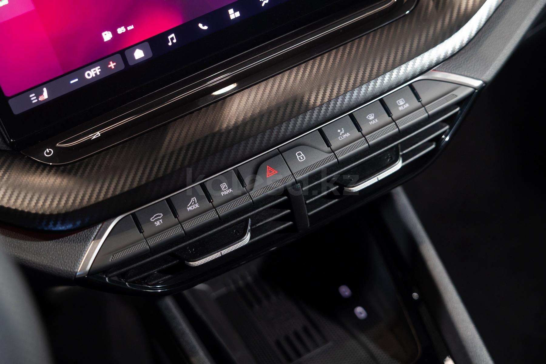 Skoda Octavia C 2024 - н.в. года от 14 990 000 тенге